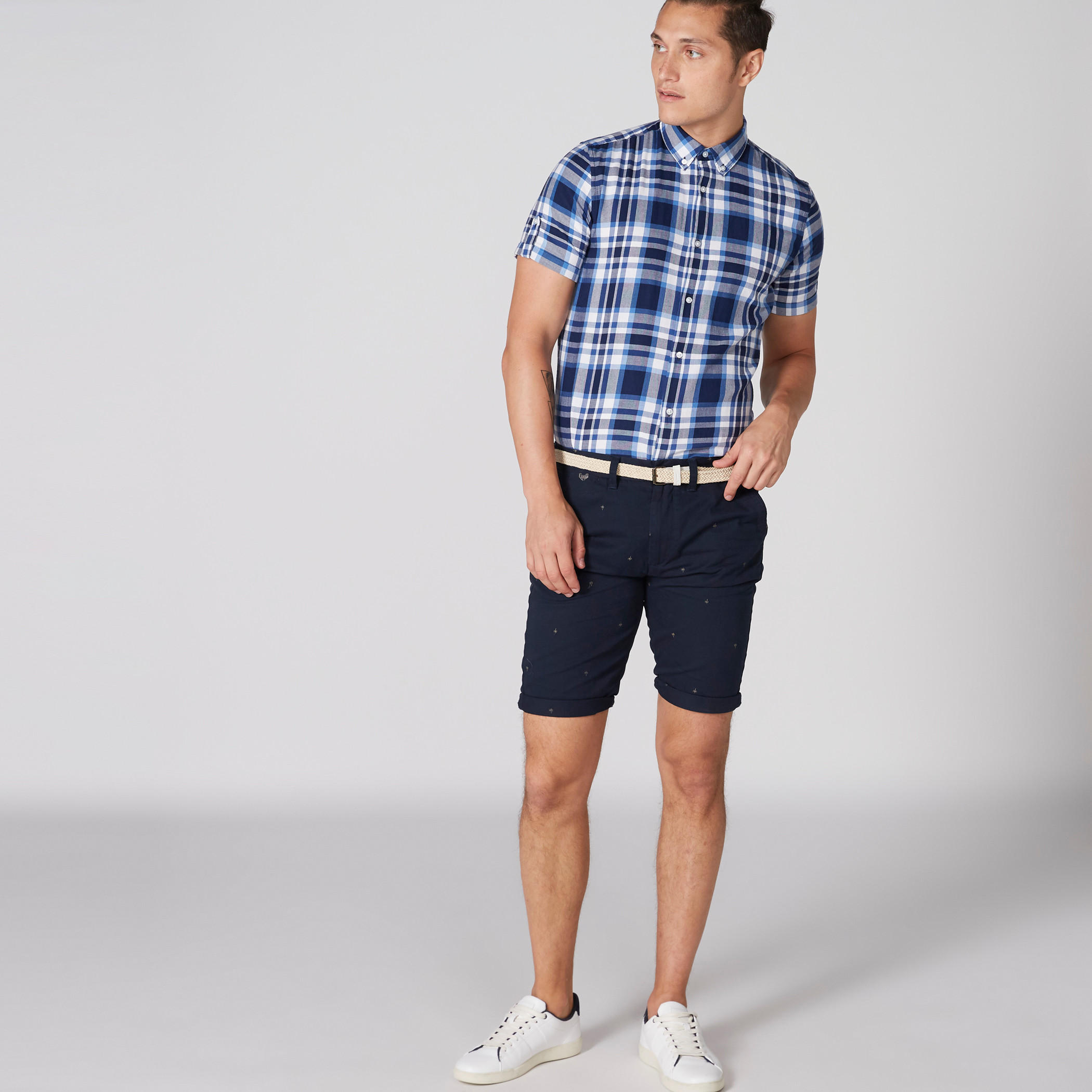 قميص كاروهات بأكمام قصيرة وأزرار-men-clothing-shirts-image-3