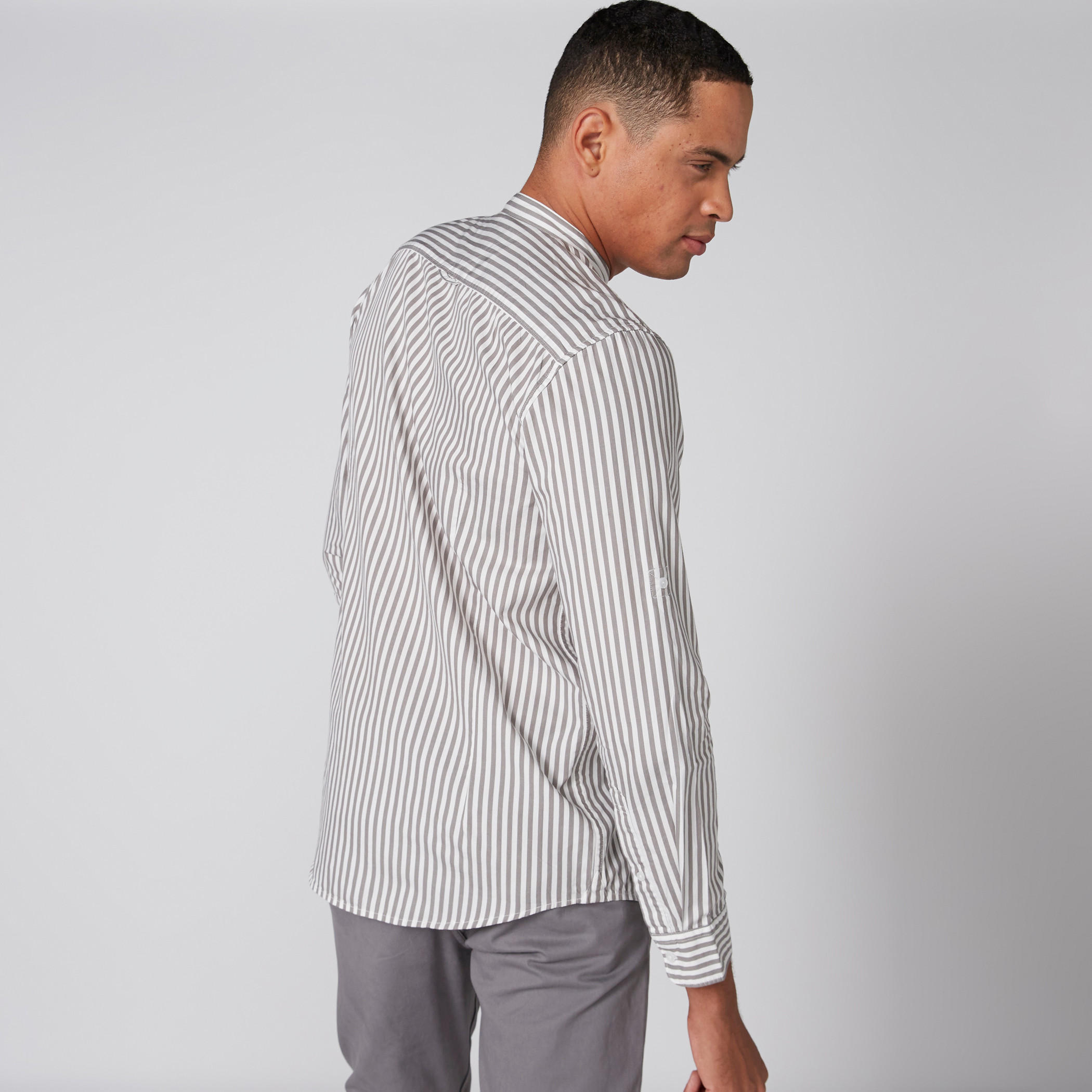قميص مقلّم بأكمام طويلة وأزرار-men-clothing-shirts-image-2