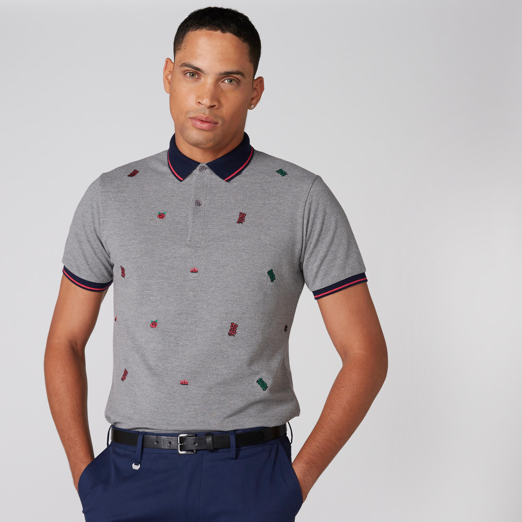 تيشيرت مطرّز بياقة بولو وأكمام قصيرة-men-clothing-tshirtsandpolos-polos-image-3