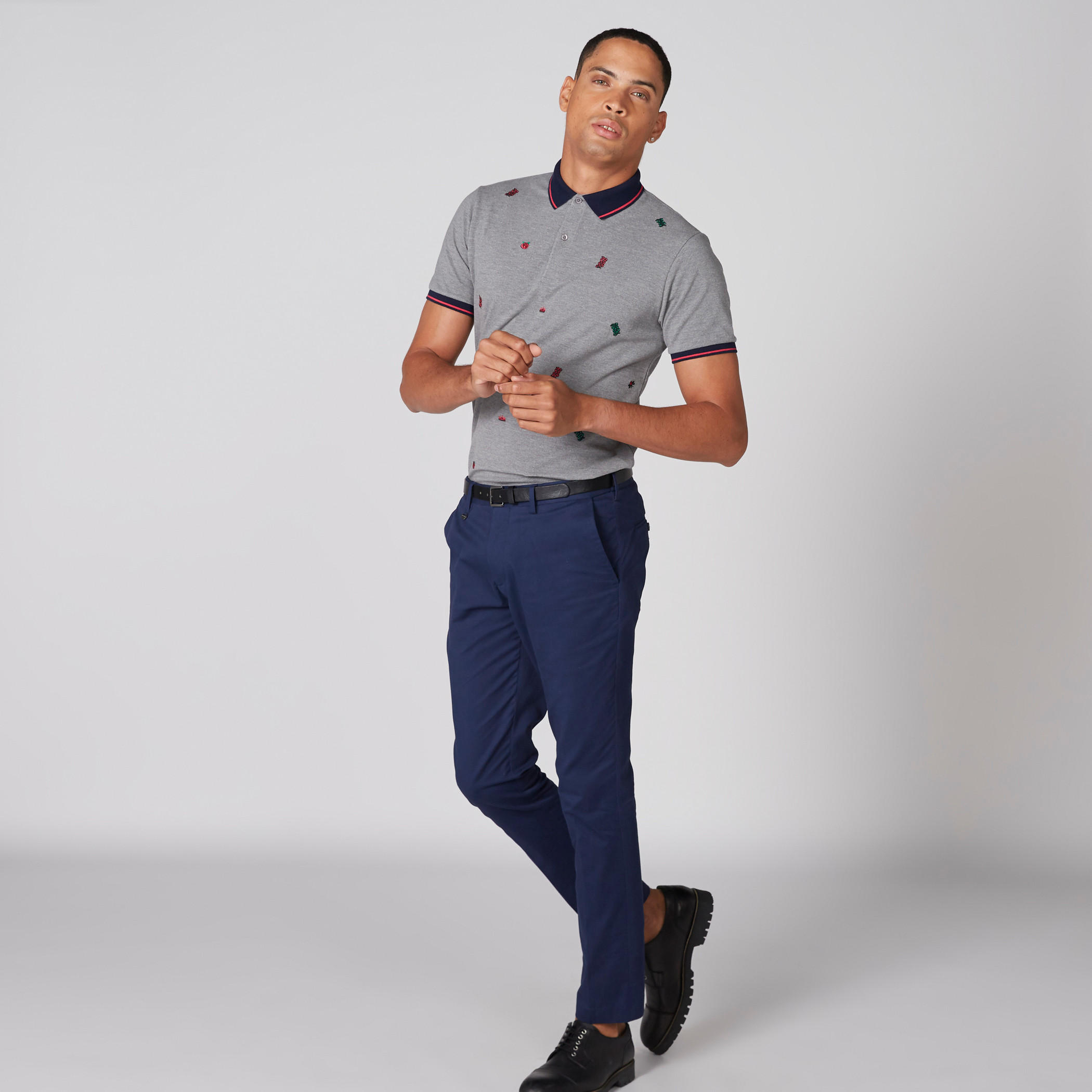 تيشيرت مطرّز بياقة بولو وأكمام قصيرة-men-clothing-tshirtsandpolos-polos-image-1