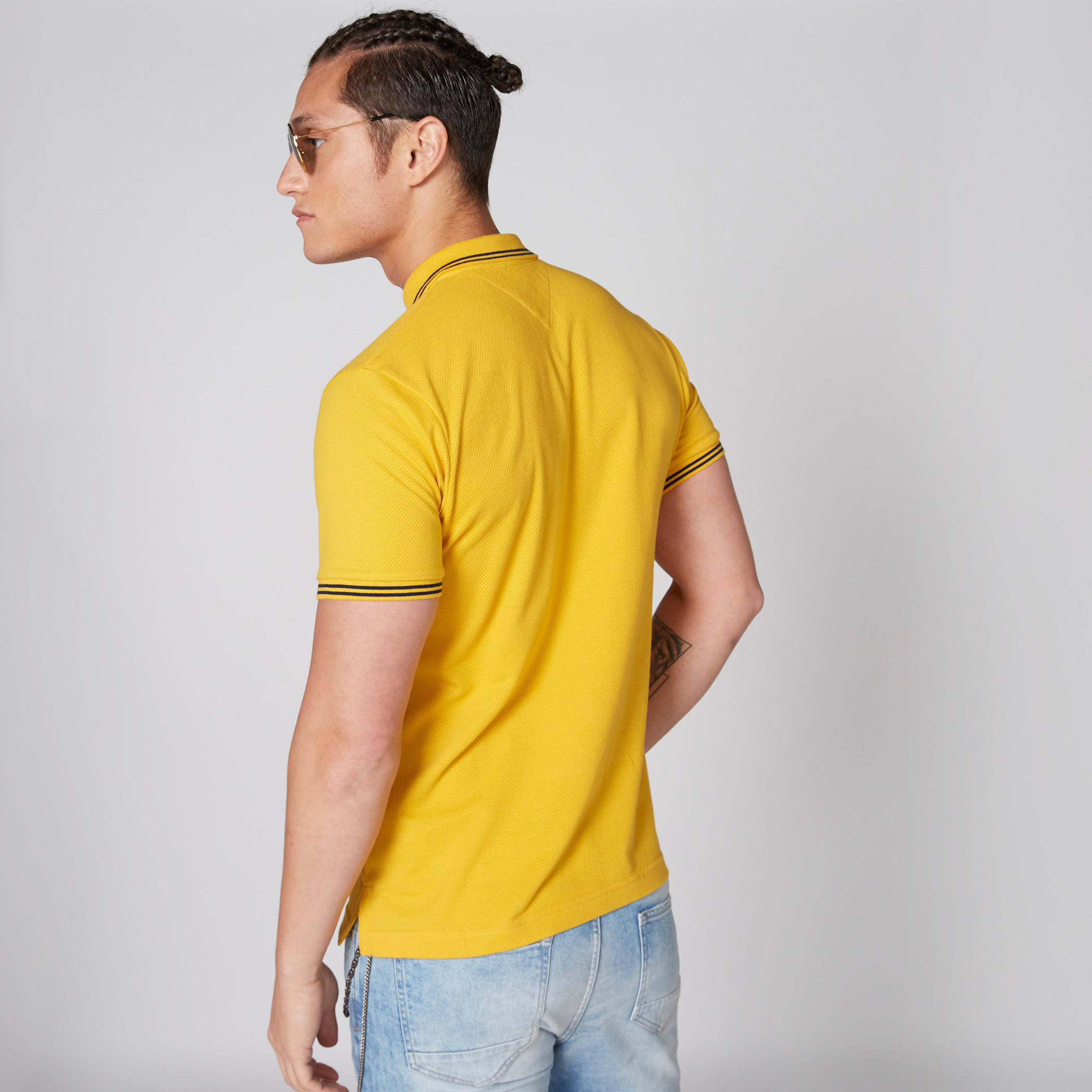 تيشيرت بارز الملمس بياقة بولو وأكمام قصيرة-men-clothing-tshirtsandpolos-polos-image-2