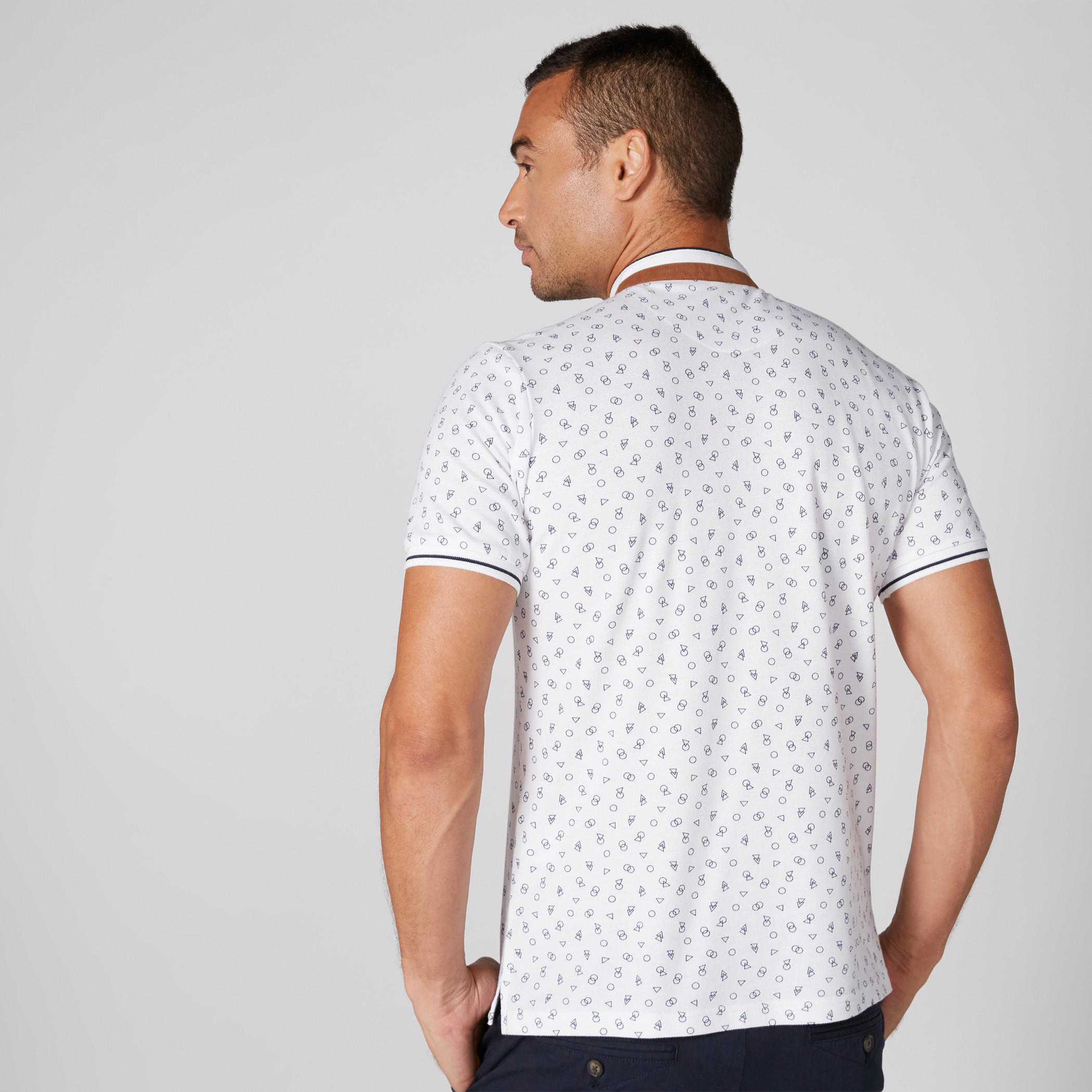 تيشيرت بياقة ماندارين وأكمام قصيرة وطبعات-men-clothing-tshirtsandpolos-polos-image-2