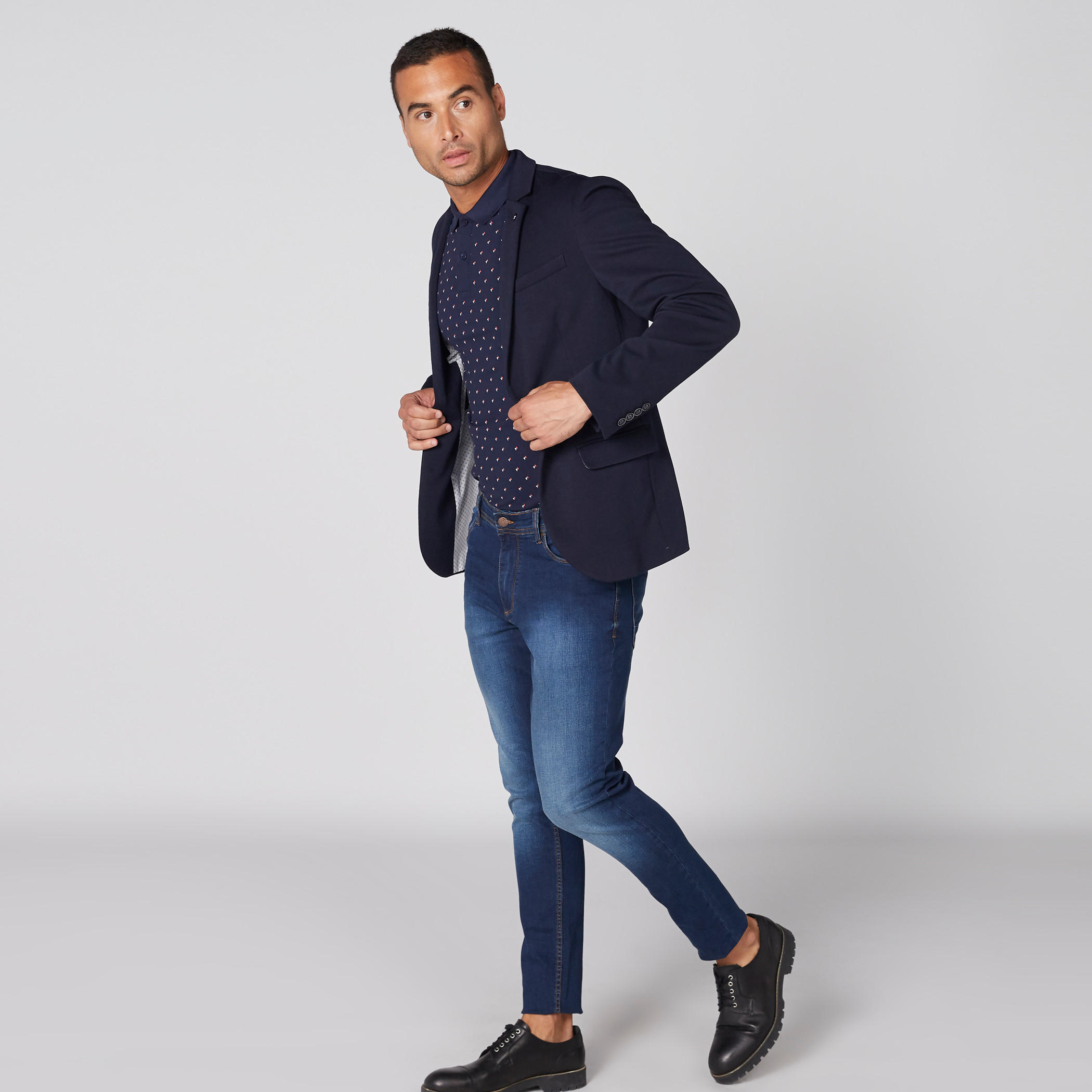 تيشيرت بياقة بولو وأكمام قصيرة وطبعات-men-clothing-tshirtsandpolos-polos-image-1