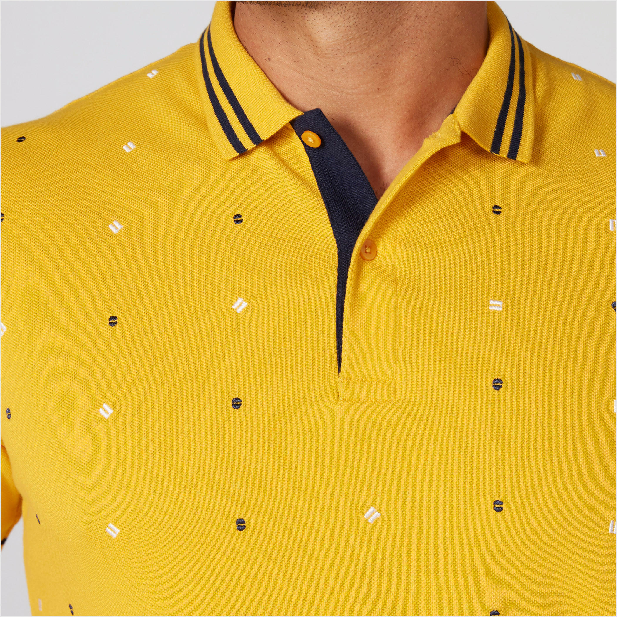 تيشيرت مطرّز بياقة بولو وأكمام قصيرة-men-clothing-tshirtsandpolos-polos-image-4