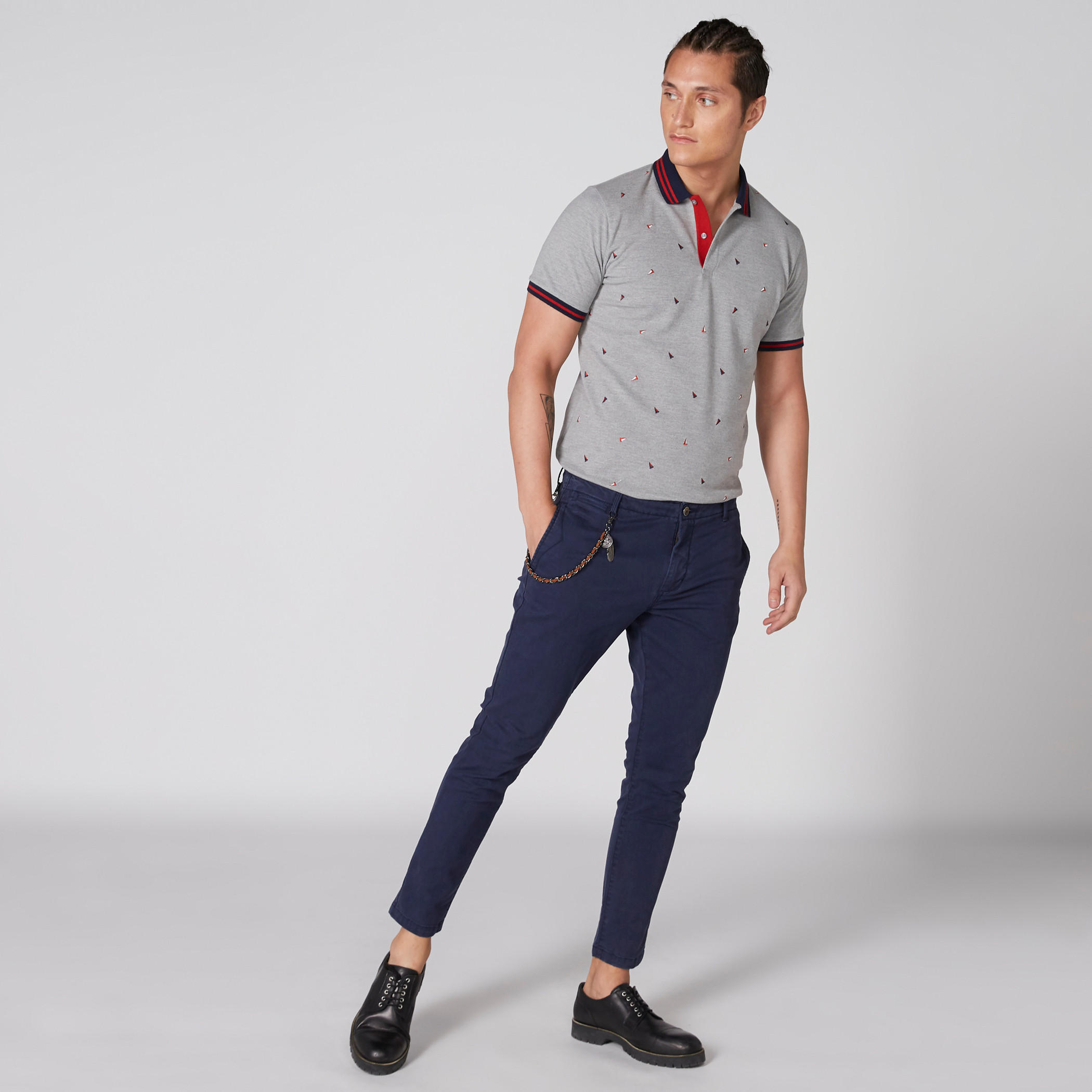 تيشيرت مطرّز بياقة بولو وأكمام قصيرة-men-clothing-tshirtsandpolos-polos-image-1