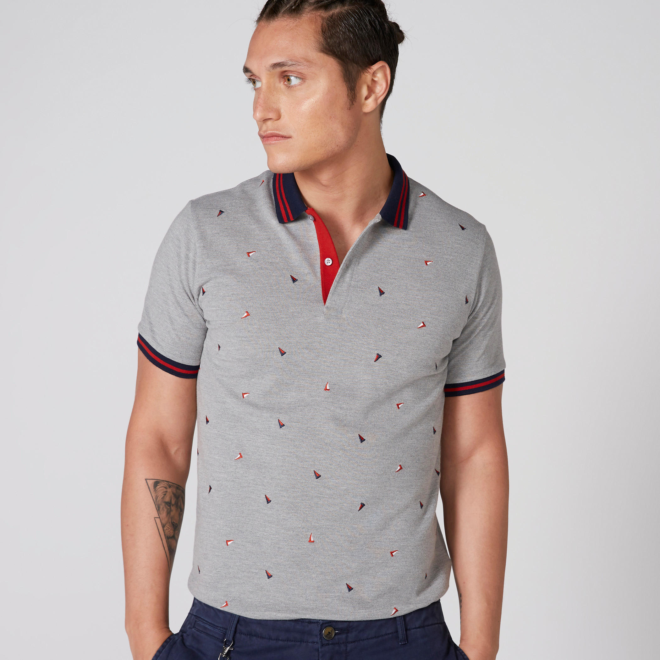 تيشيرت مطرّز بياقة بولو وأكمام قصيرة-men-clothing-tshirtsandpolos-polos-image-3