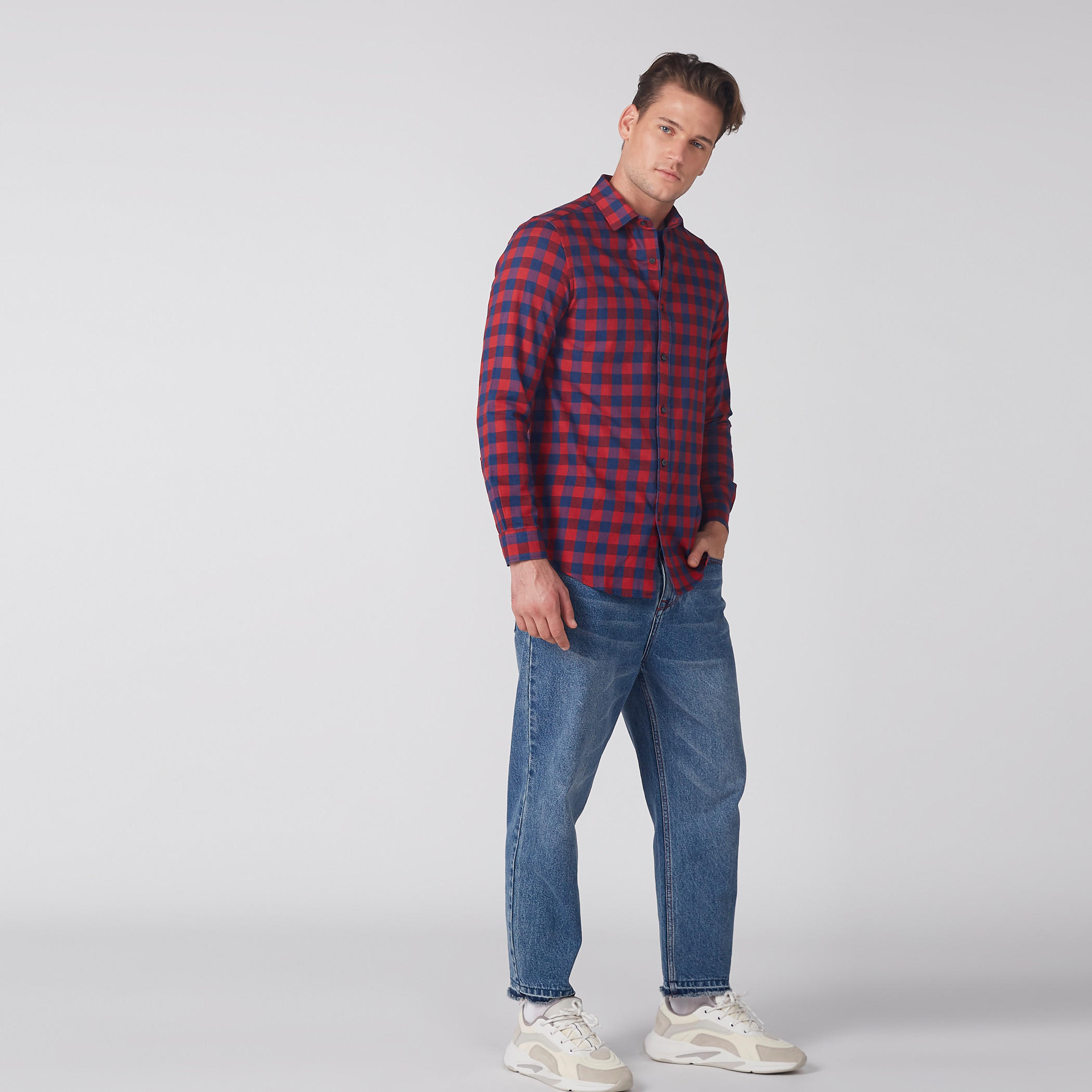 قميص كاروهات بأكمام طويلة ووصلة أزرار كاملة-men-clothing-shirts-image-1