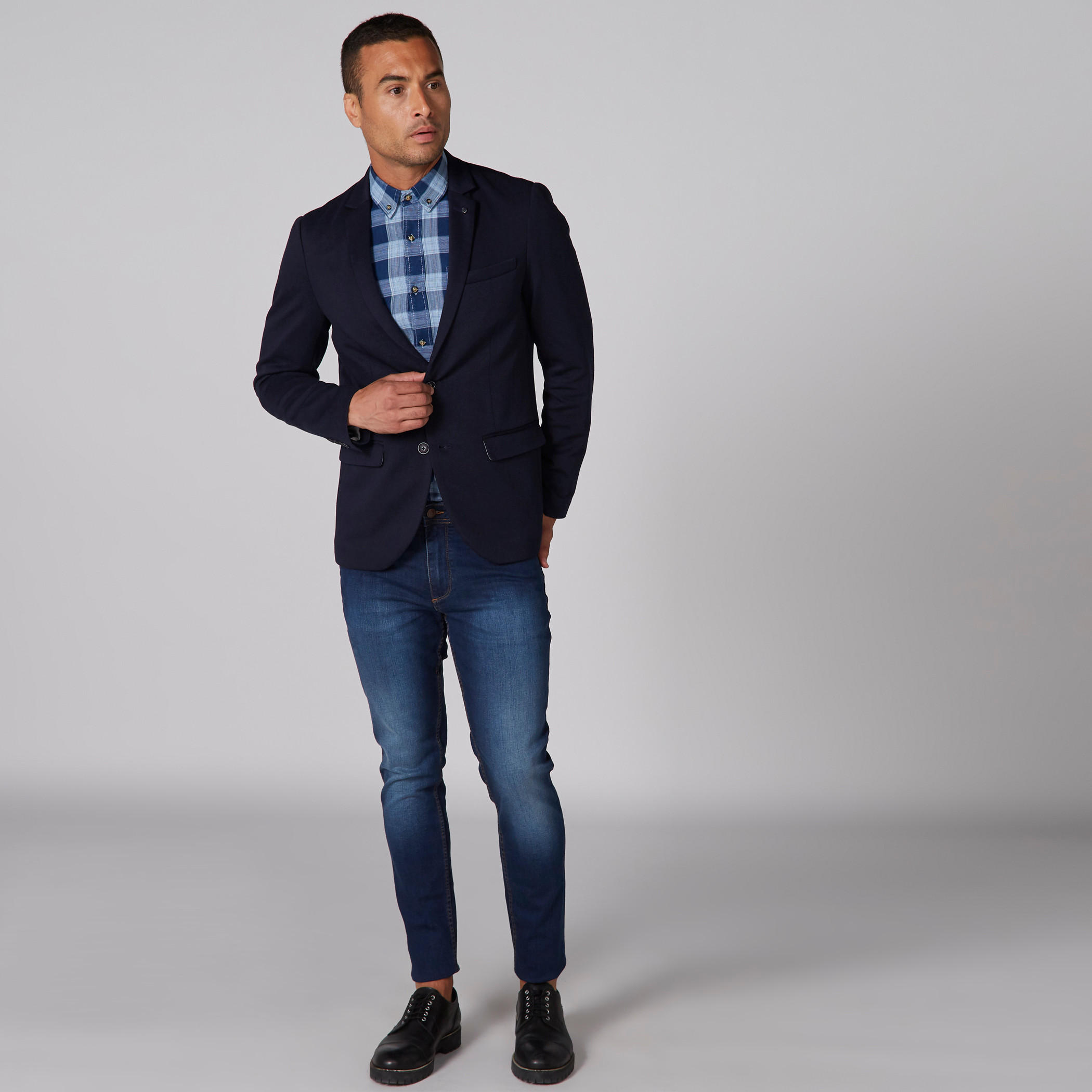 جاكيت بليزر بارز الملمس بأكمام طويلة وزر إغلاق وجيوب-men-winterwear-jacketsandblazers-image-3