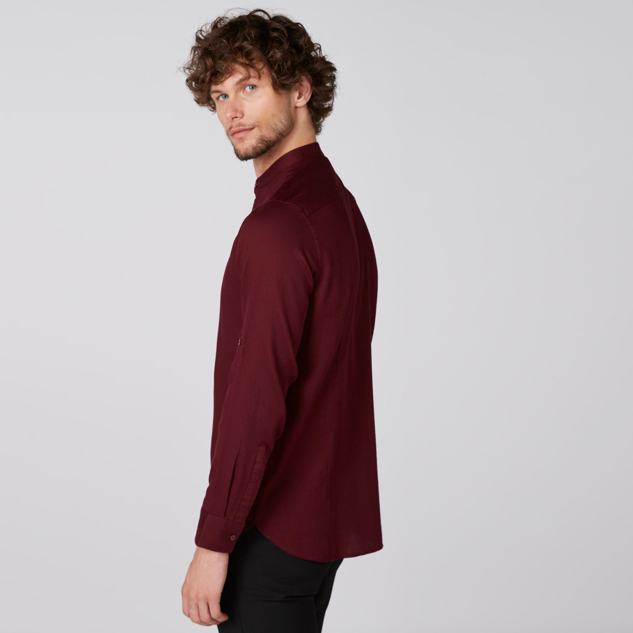 قميص بأكمام طويلة وياقة ماندارين وأزرار-men-clothing-shirts-image-3