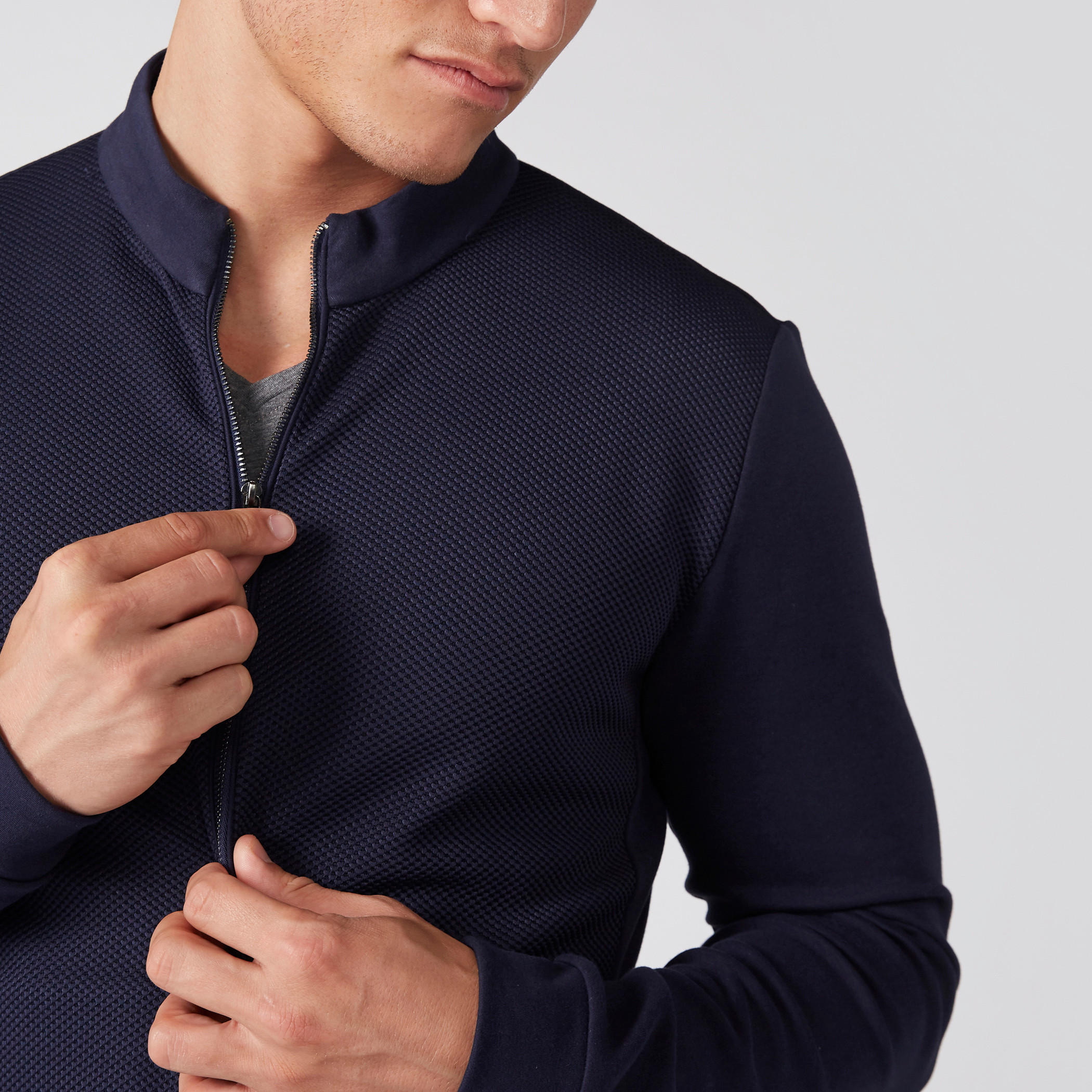 جاكيت بارز الملمس بأكمام طويلة وسحّاب إغلاق وجيوب-men-clothing-jacketsandblazers-jackets-image-3