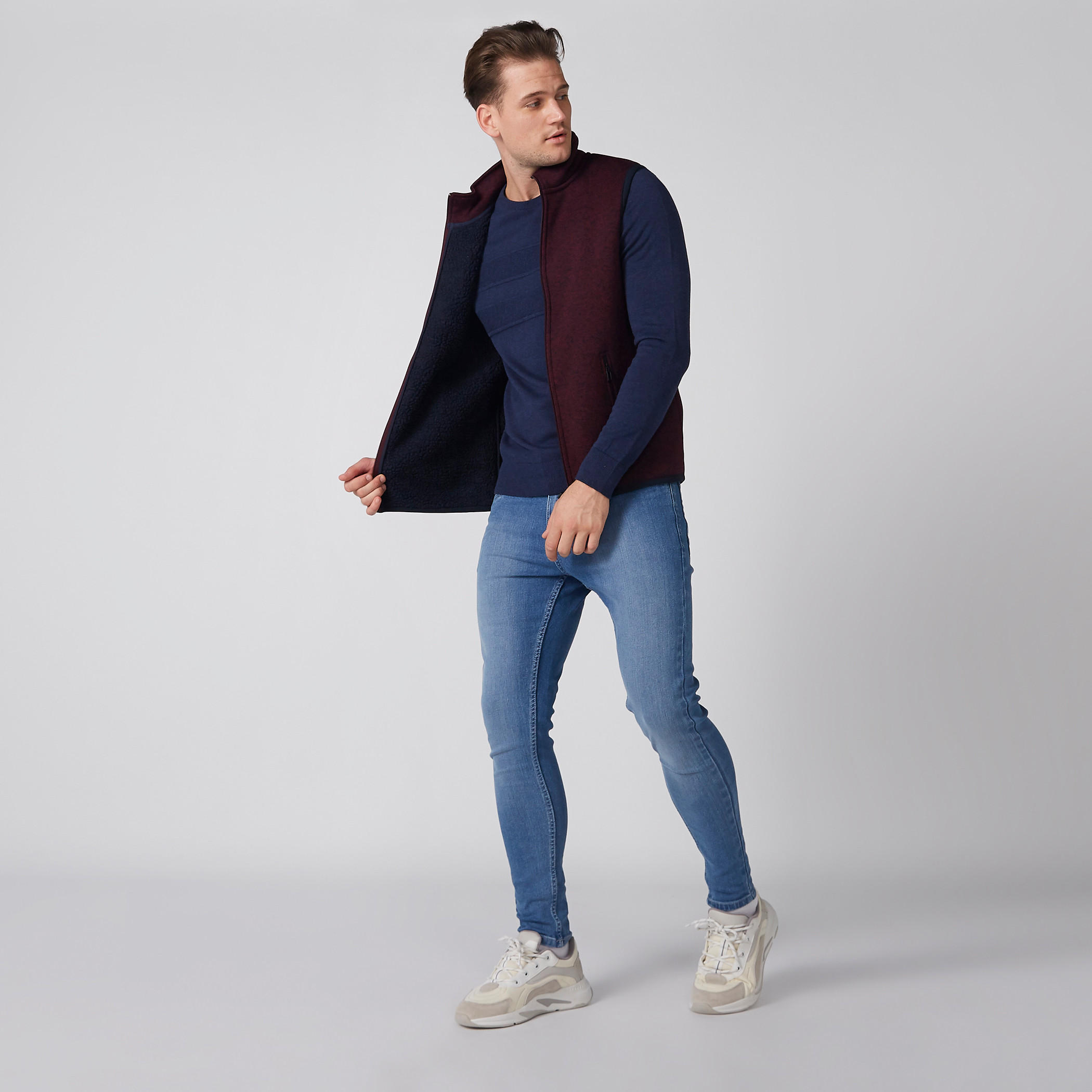 كنزة بتصميم مخطط وياقة ضيقة مع أكمام طويلة-men-clothing-sweatersandpullovers-image-3