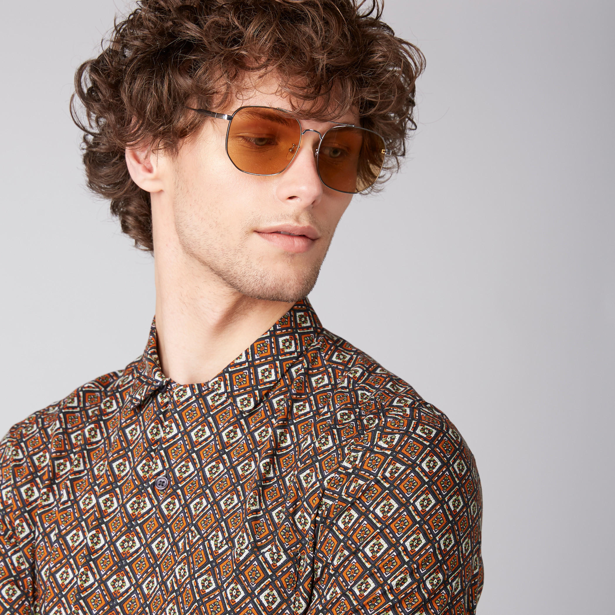 قميص بأكمام قصيرة وأزرار وطبعات-men-clothing-shirts-image-3
