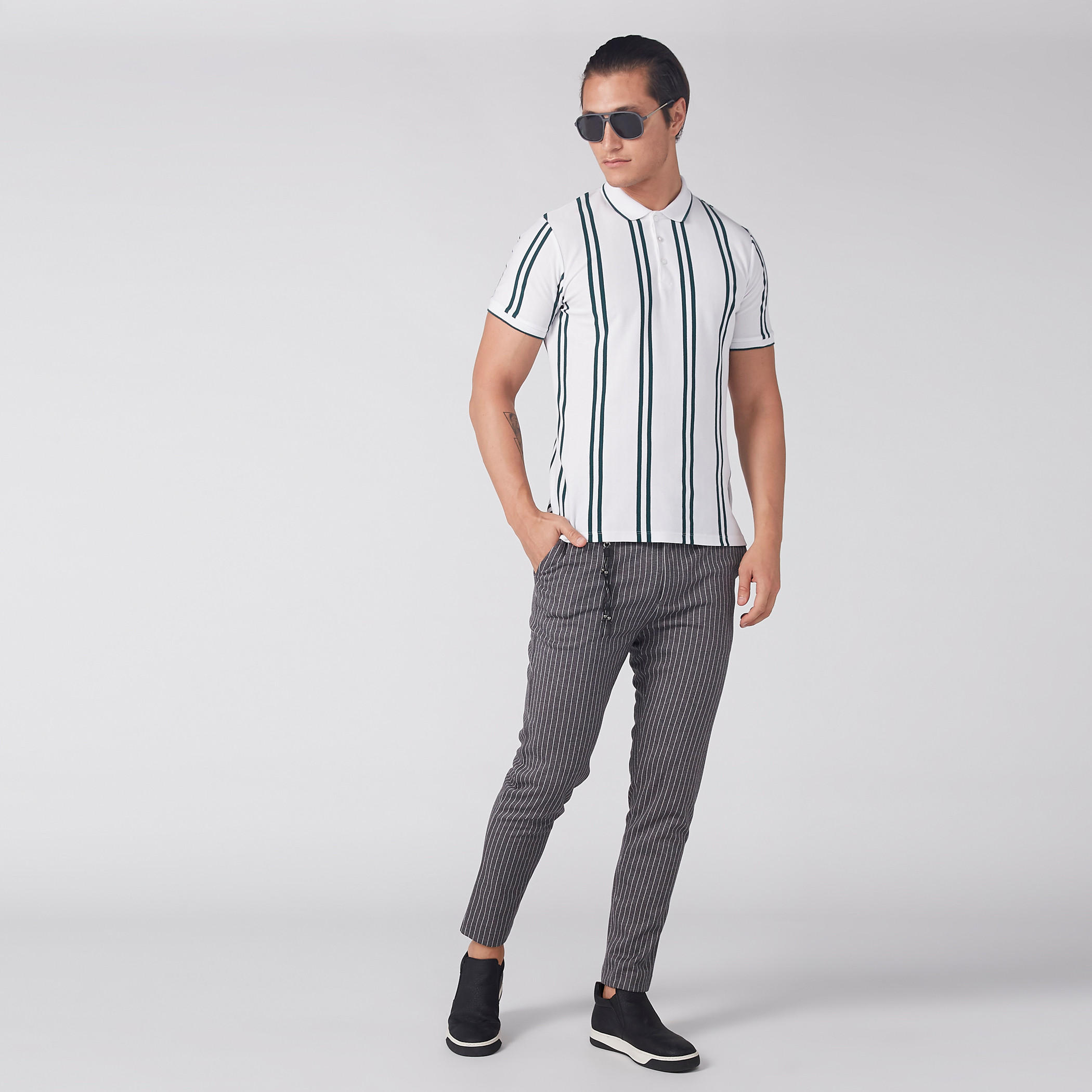 تيشيرت مقلّم بياقة بولو وأكمام قصيرة-men-clothing-tshirtsandpolos-polos-image-2