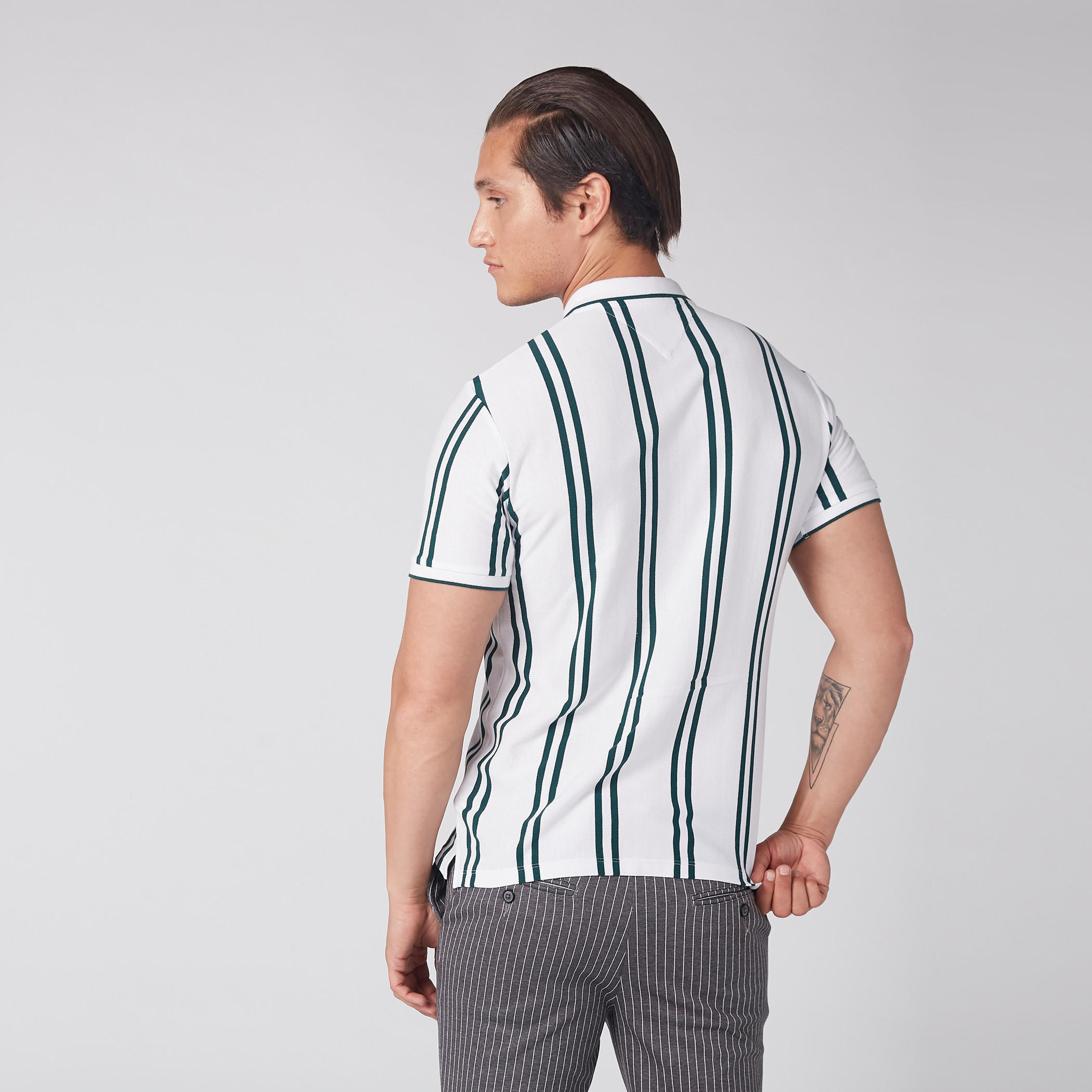 تيشيرت مقلّم بياقة بولو وأكمام قصيرة-men-clothing-tshirtsandpolos-polos-image-4