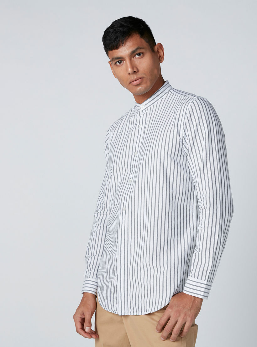 قميص مقلّم بياقة ماندارين وأكمام طويلة-men-clothing-shirts-image-1