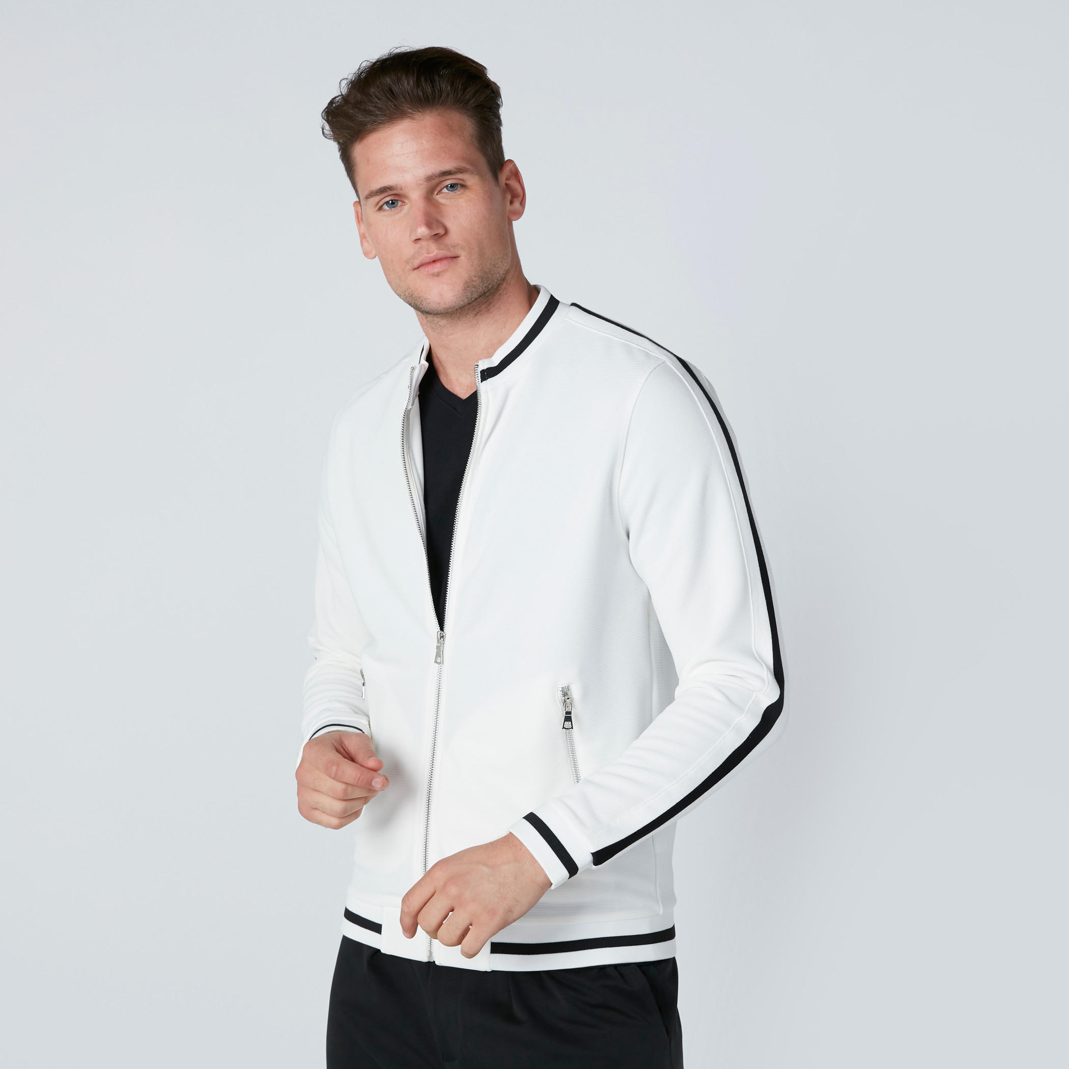 جاكيت بومبر بأكمام طويلة وسحّاب إغلاق-men-clothing-jacketsandblazers-jackets-image-3