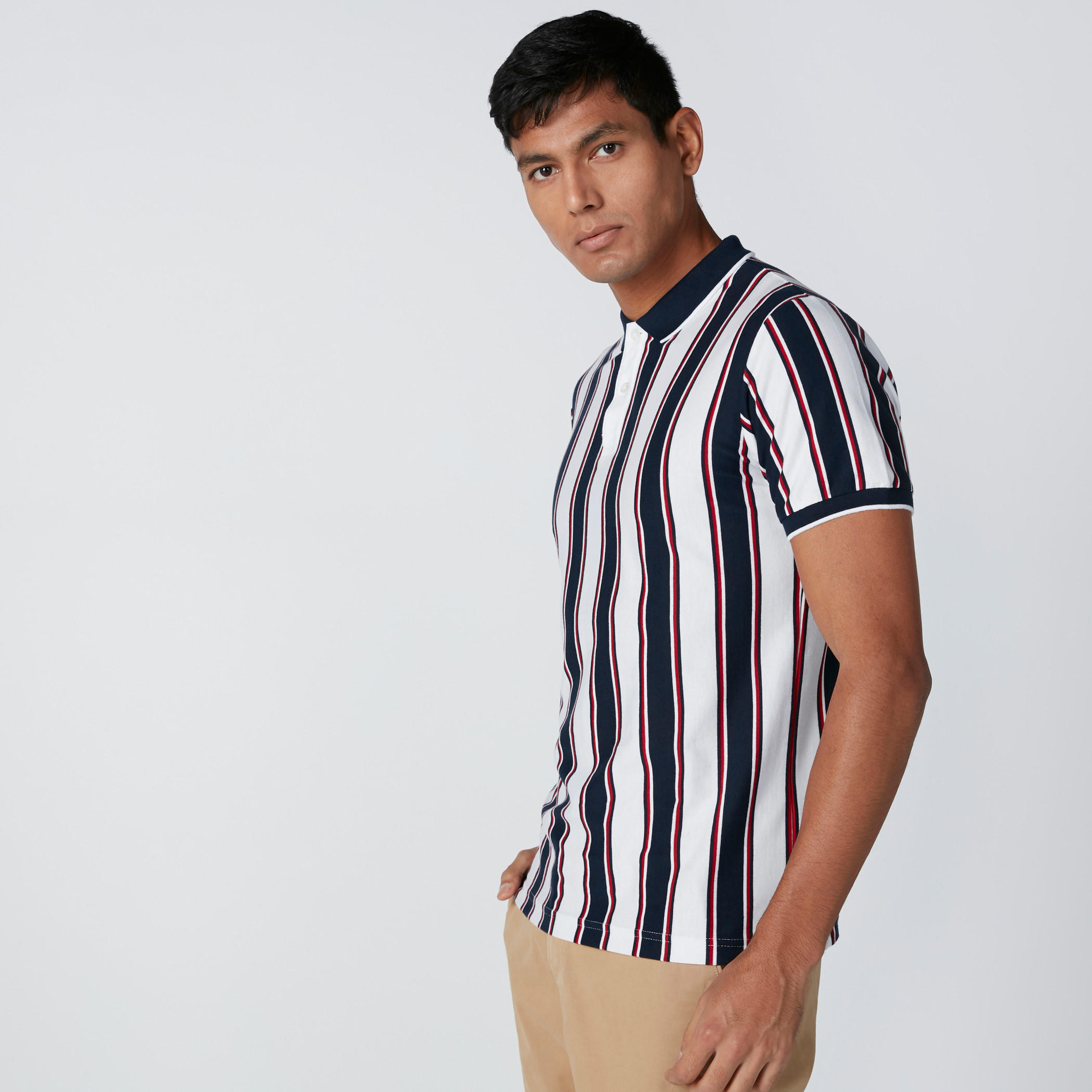 تيشيرت مقلّم بياقة بولو-men-clothing-tshirtsandpolos-polos-image-3