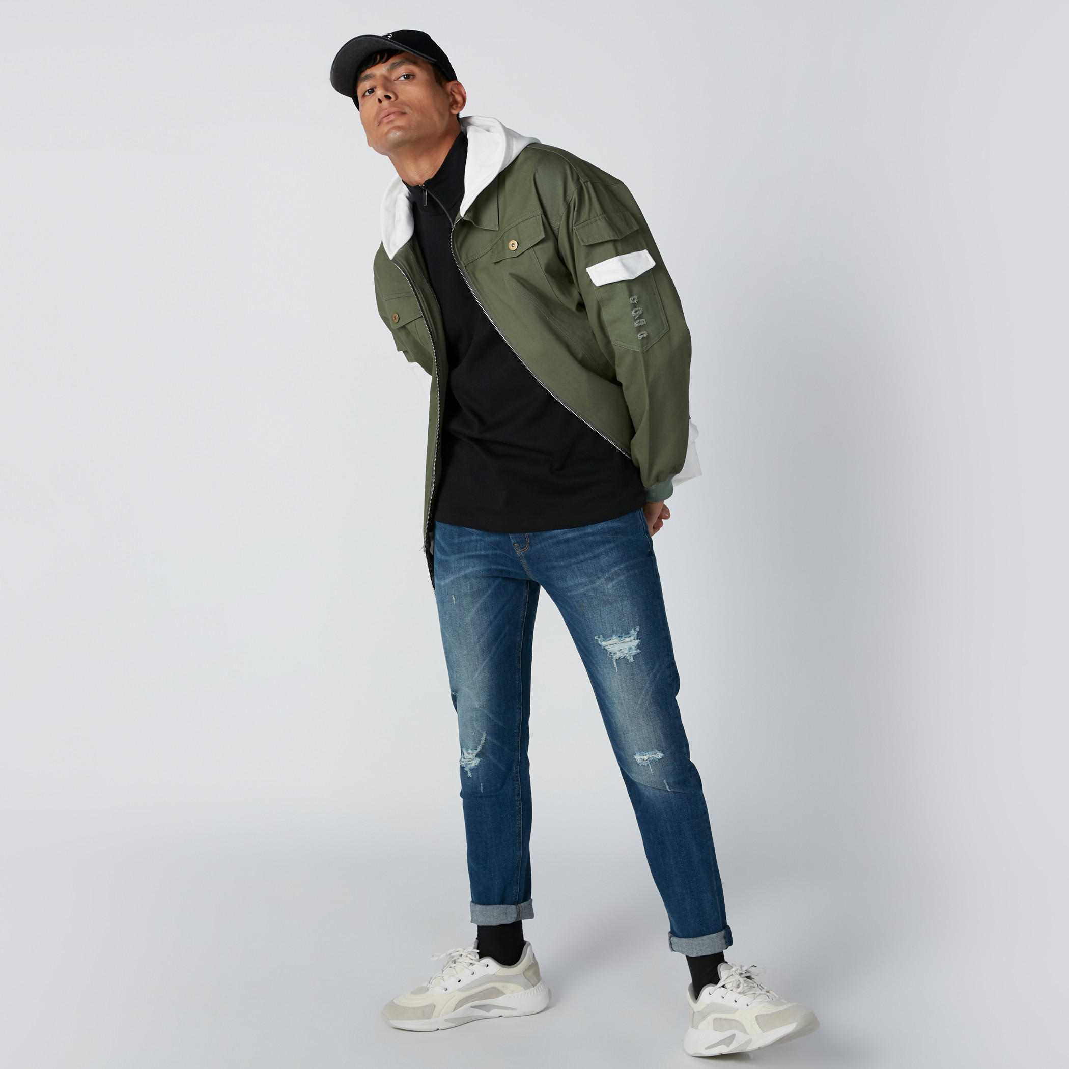 تيشيرت بياقة عالية وأكمام قصيرة-men-clothing-tshirtsandpolos-polos-image-2