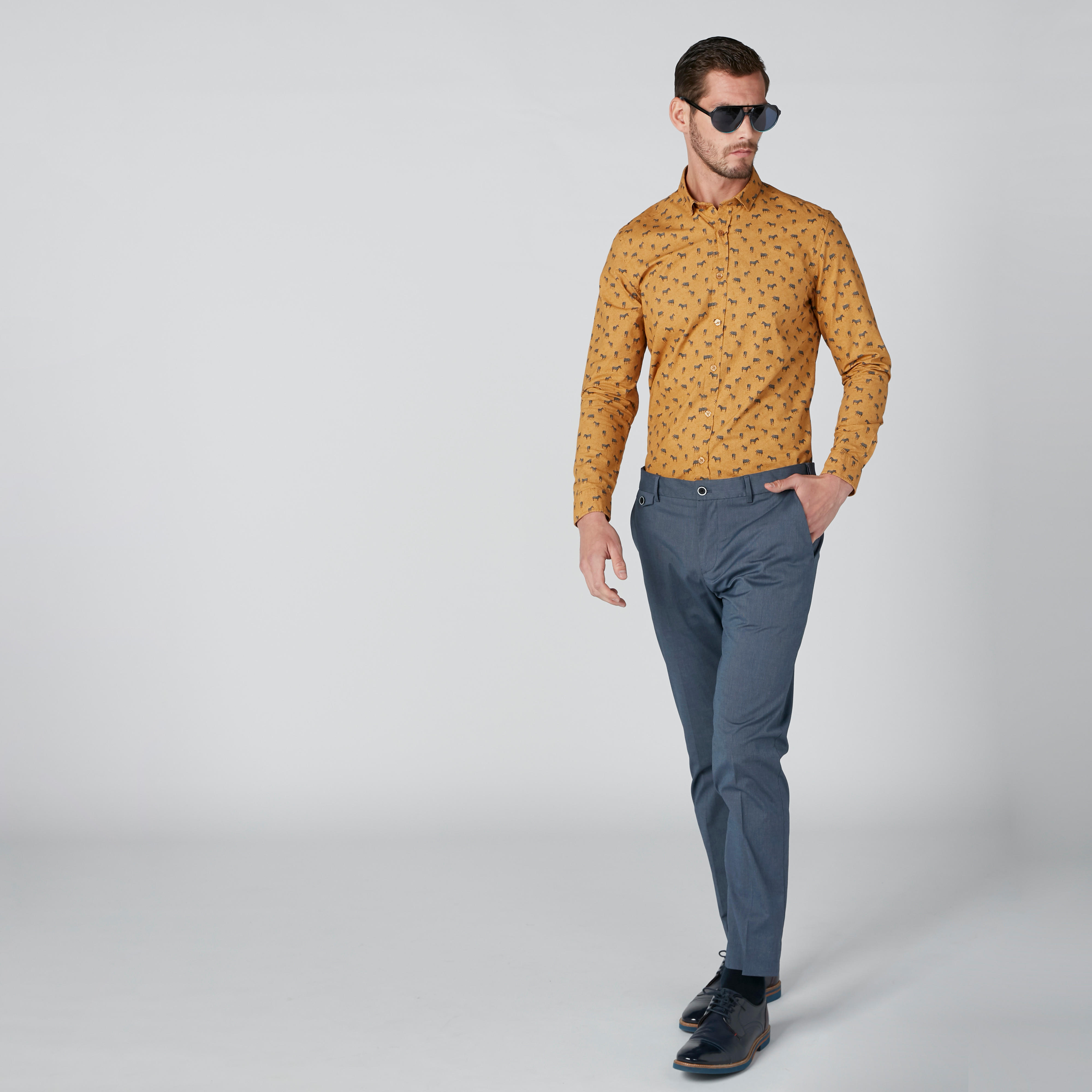 قميص بأكمام طويلة وأزرار وطبعات-men-clothing-shirts-image-1