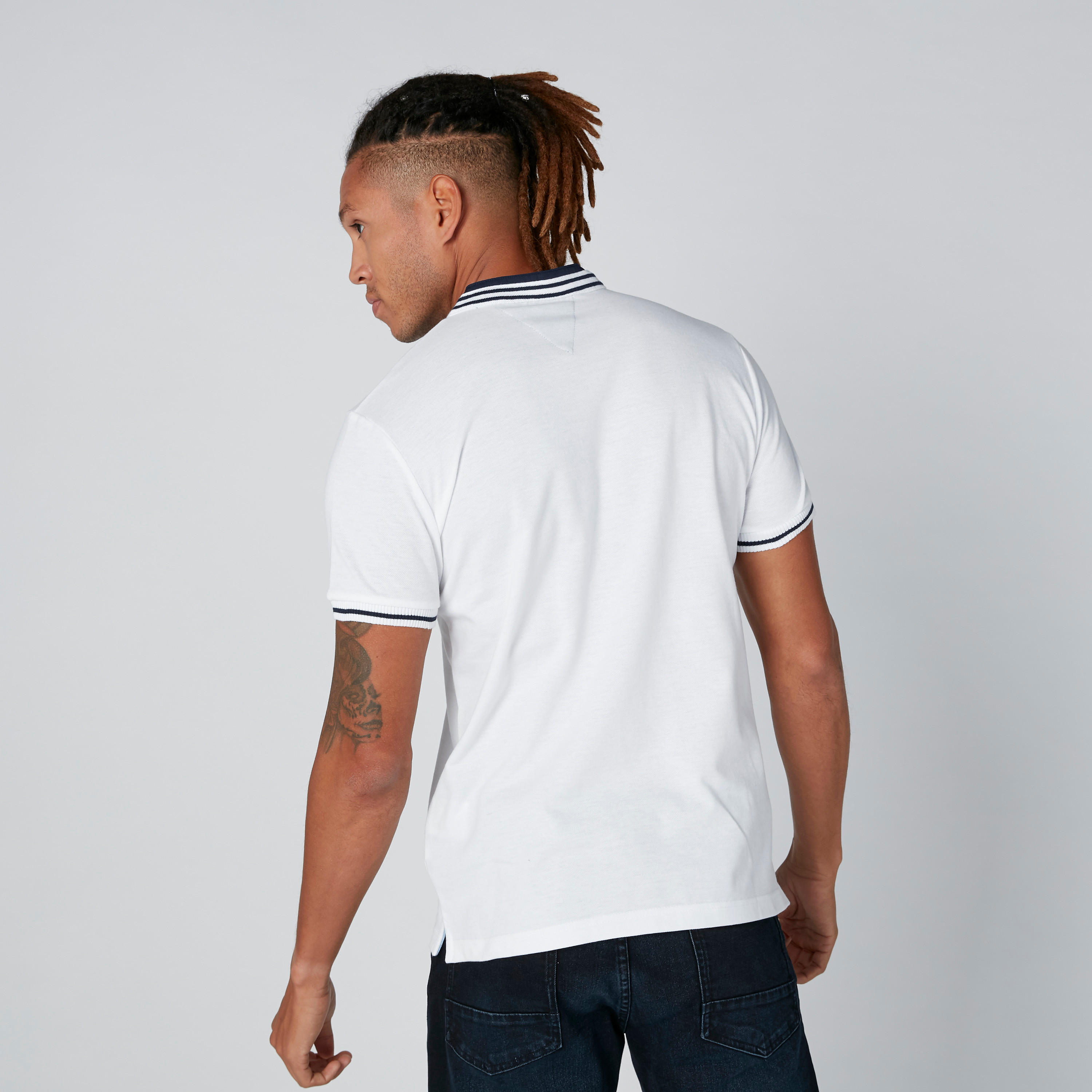 تيشيرت بياقة ماندارين وأكمام قصيرة-men-clothing-tshirtsandpolos-polos-image-2