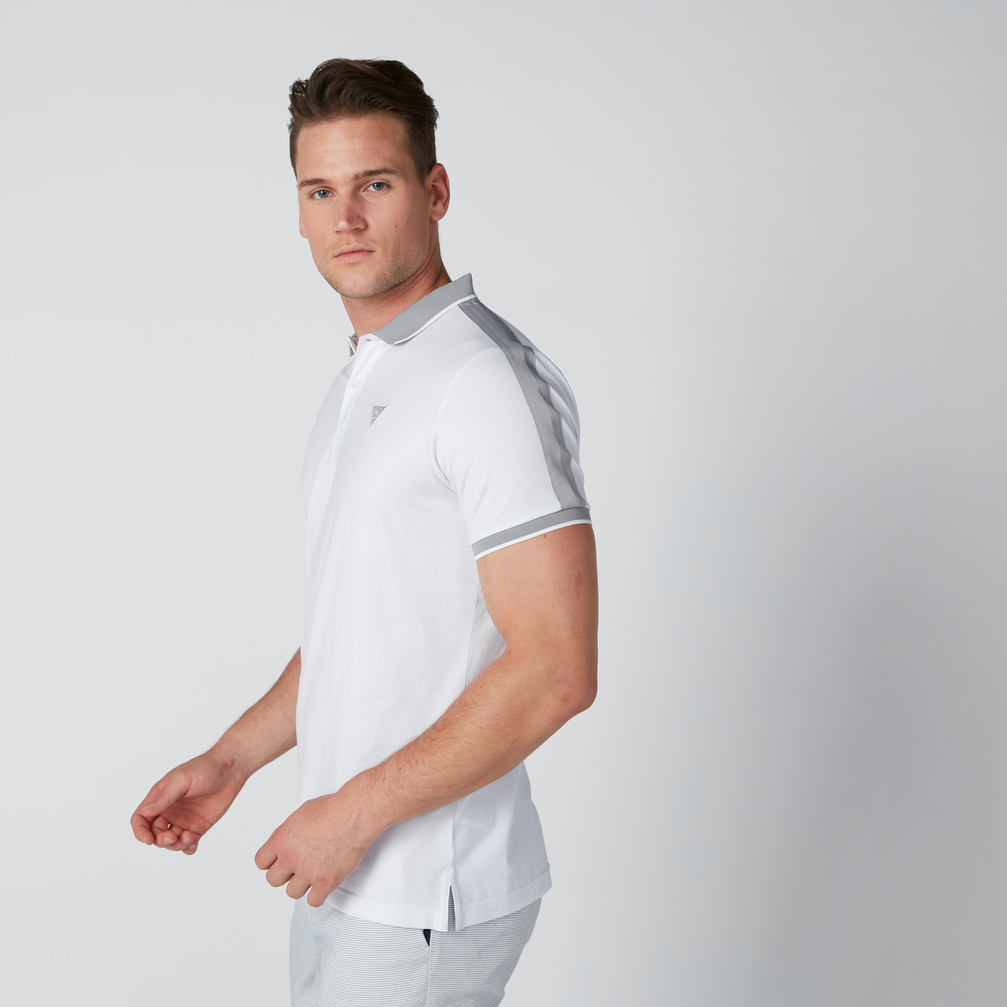 تيشيرت بقصّة عادية وياقة بولو وأكمام قصيرة-men-clothing-tshirtsandpolos-polos-image-3