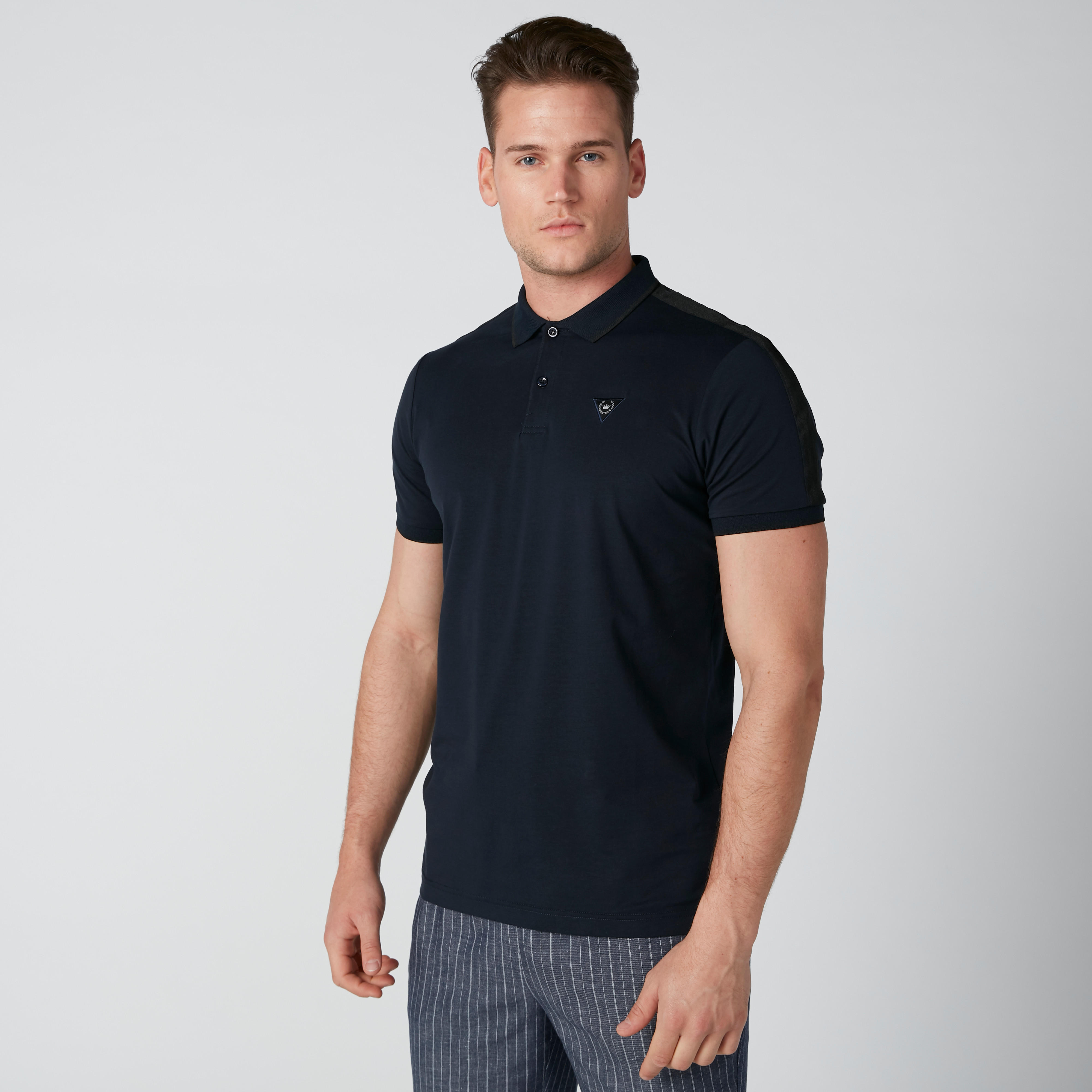 تيشيرت بياقة بولو وأكمام قصيرة وشريطة-men-clothing-tshirtsandpolos-polos-image-1