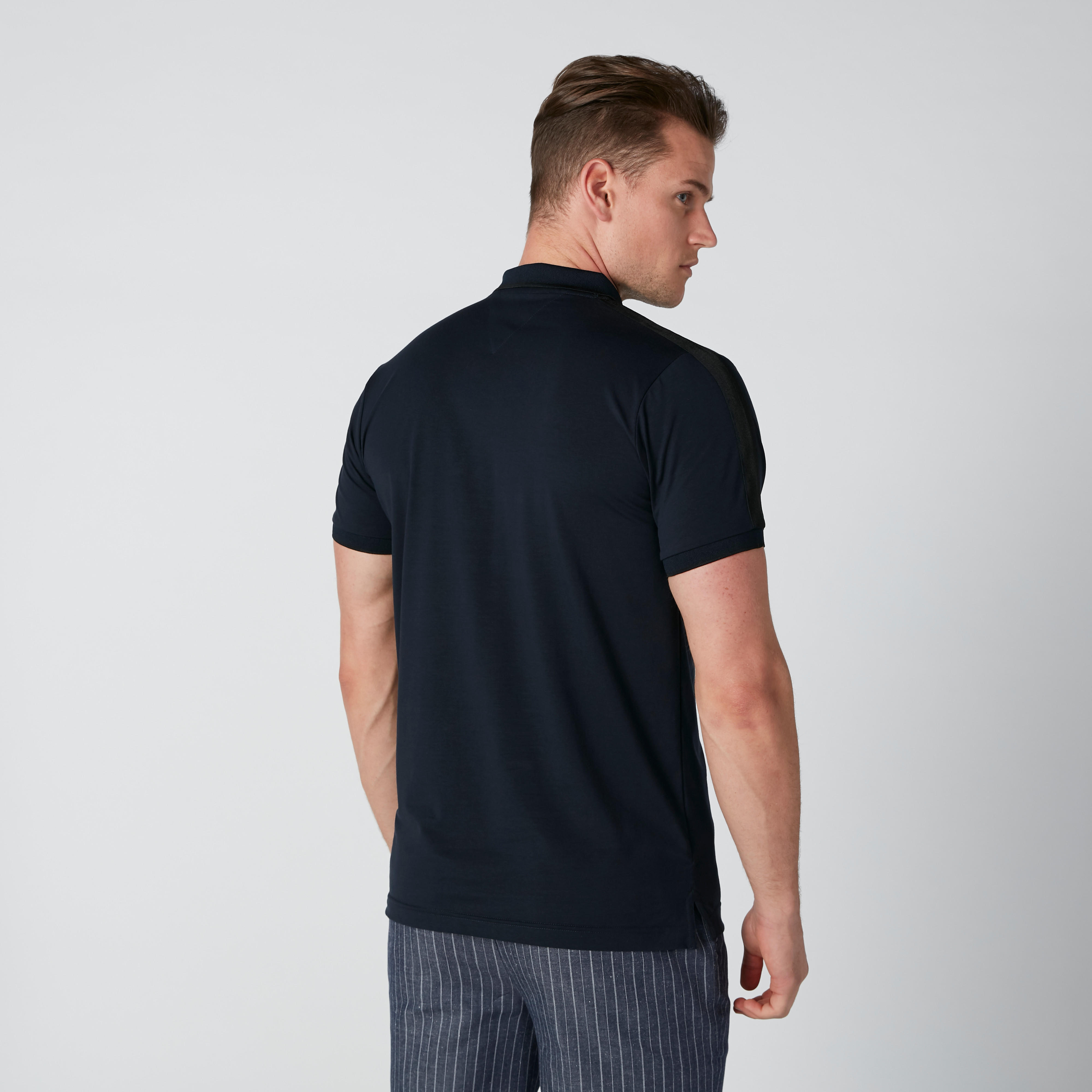 تيشيرت بياقة بولو وأكمام قصيرة وشريطة-men-clothing-tshirtsandpolos-polos-image-3