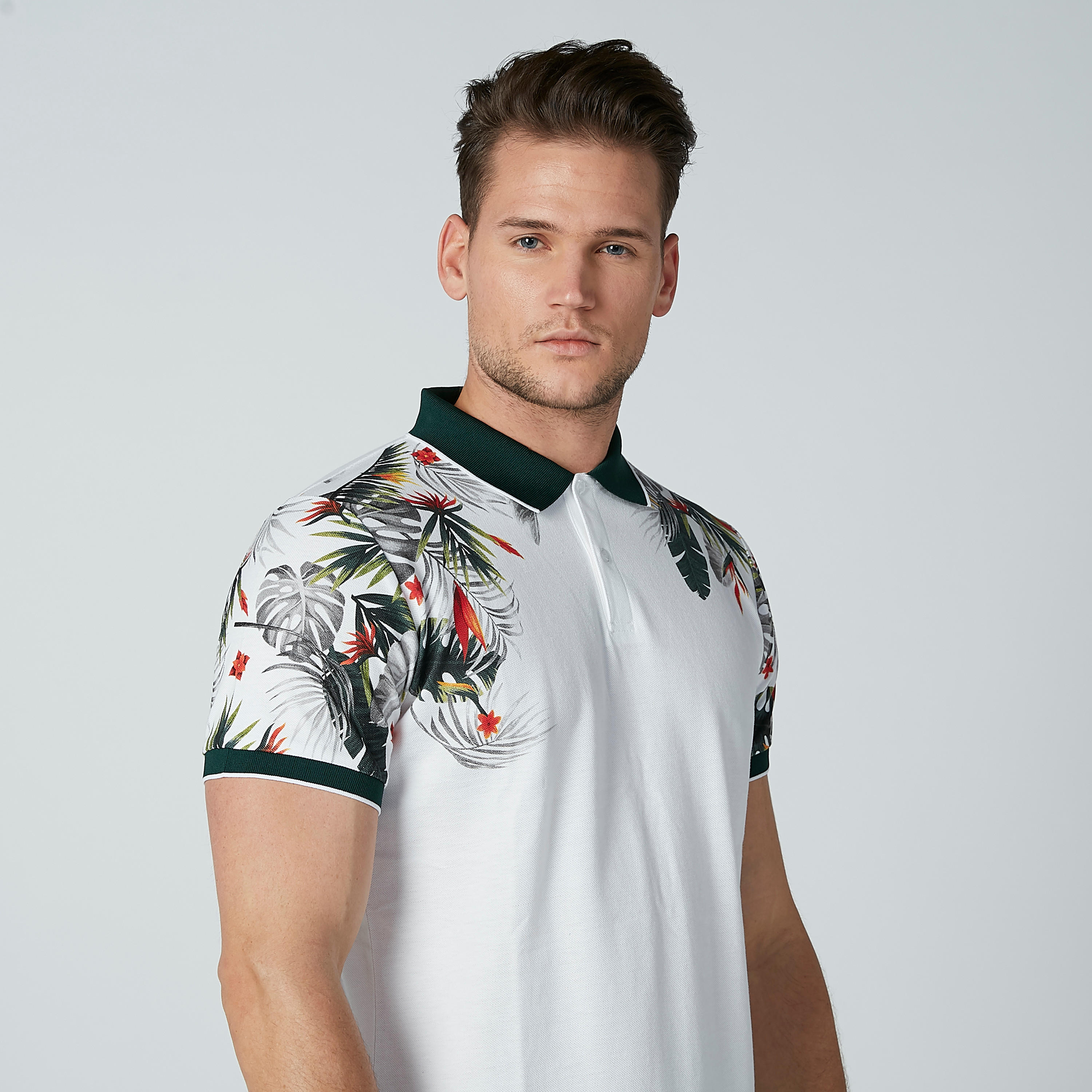 تيشيرت بياقة بولو وأكمام قصيرة وطبعات زهرية-men-clothing-tshirtsandpolos-polos-image-3