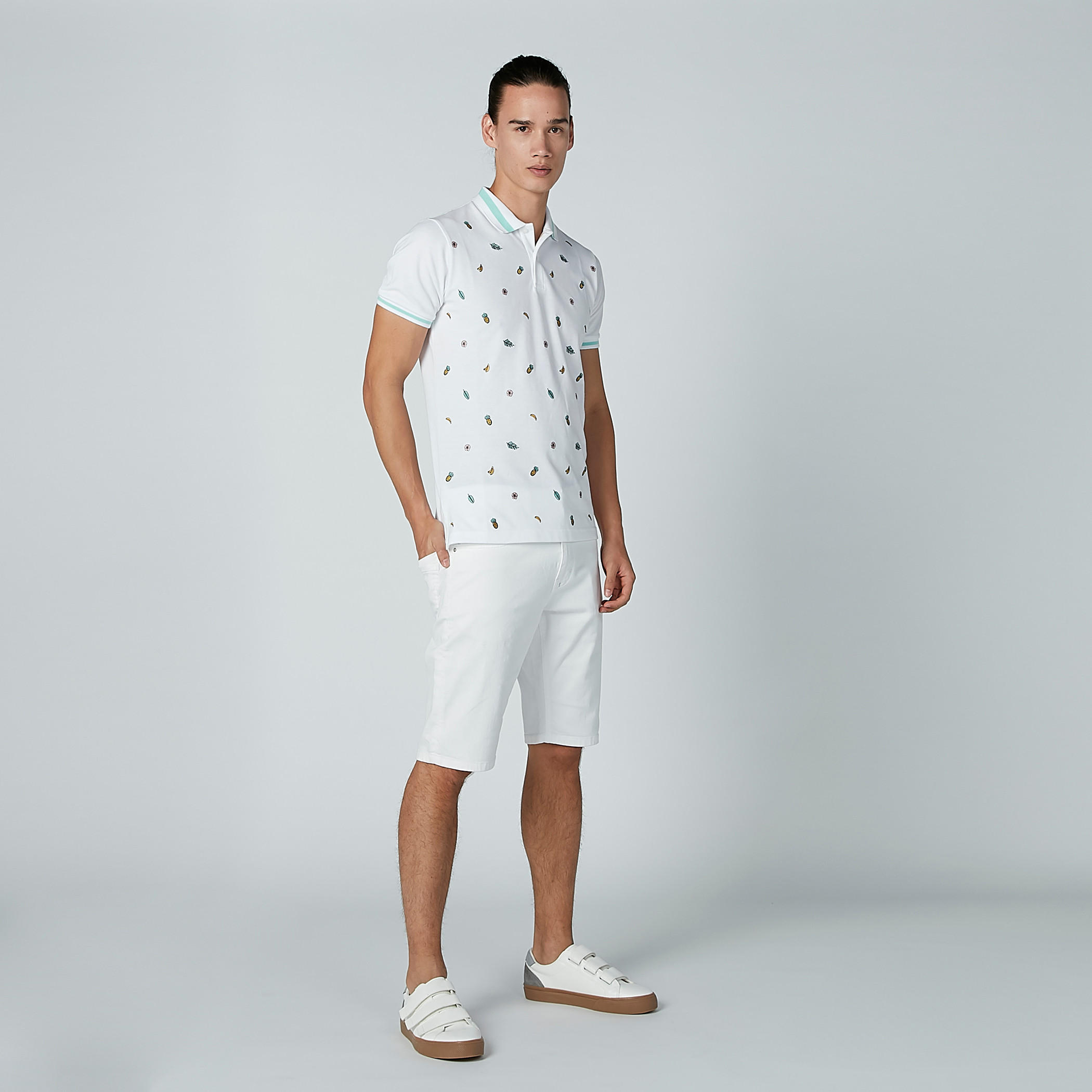 تيشرت بياقة بولو وأكمام قصيرة وطبعات-men-clothing-tshirtsandpolos-polos-image-3