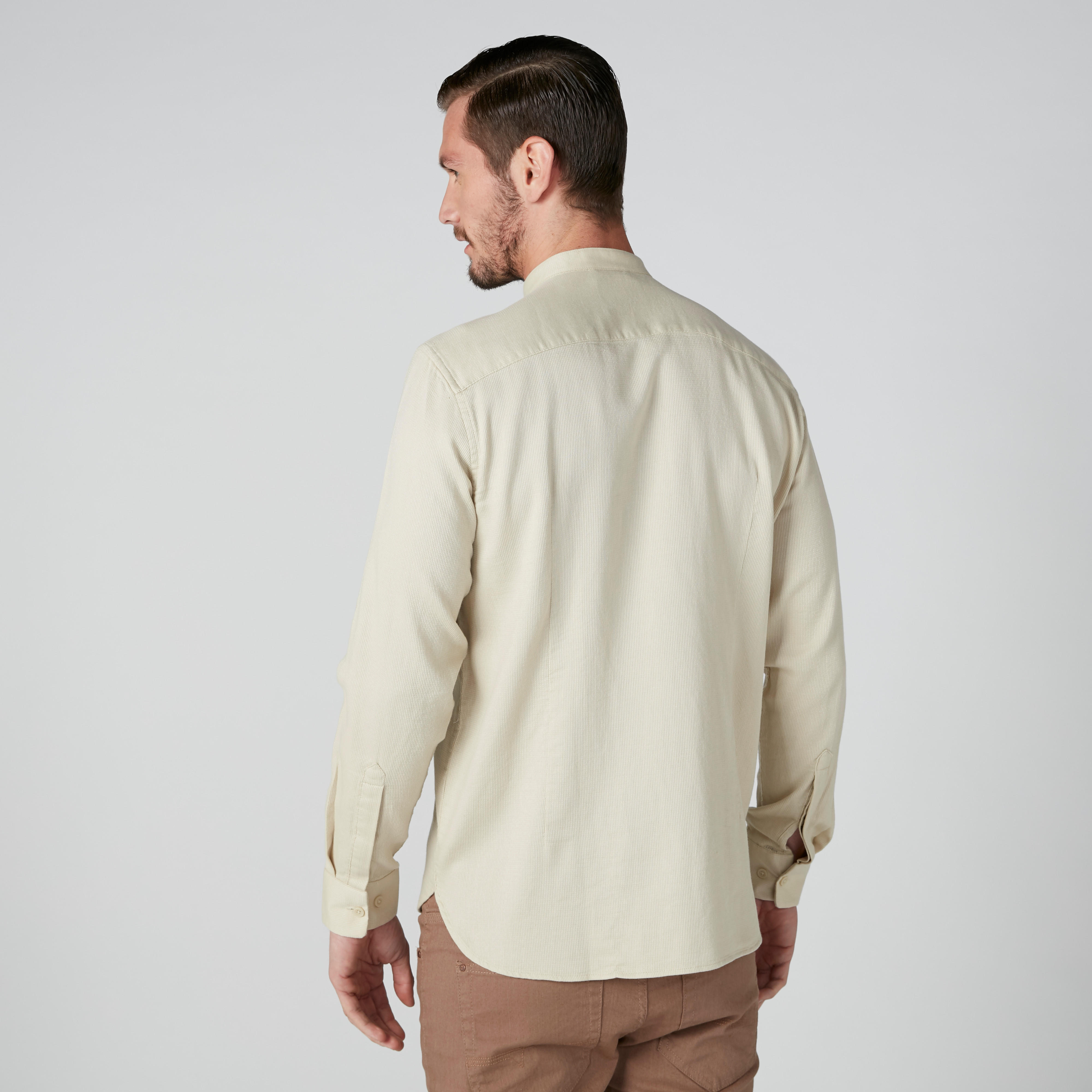 قميص بأكمام طويلة وياقة ماندارين وأزرار-men-clothing-shirts-image-2