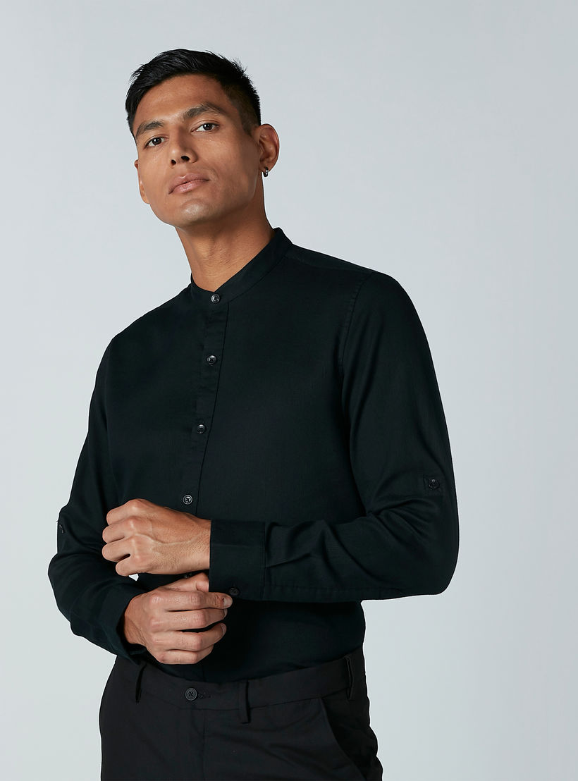 قميص بياقة ماندارين وأكمام طويلة-men-clothing-shirts-image-1