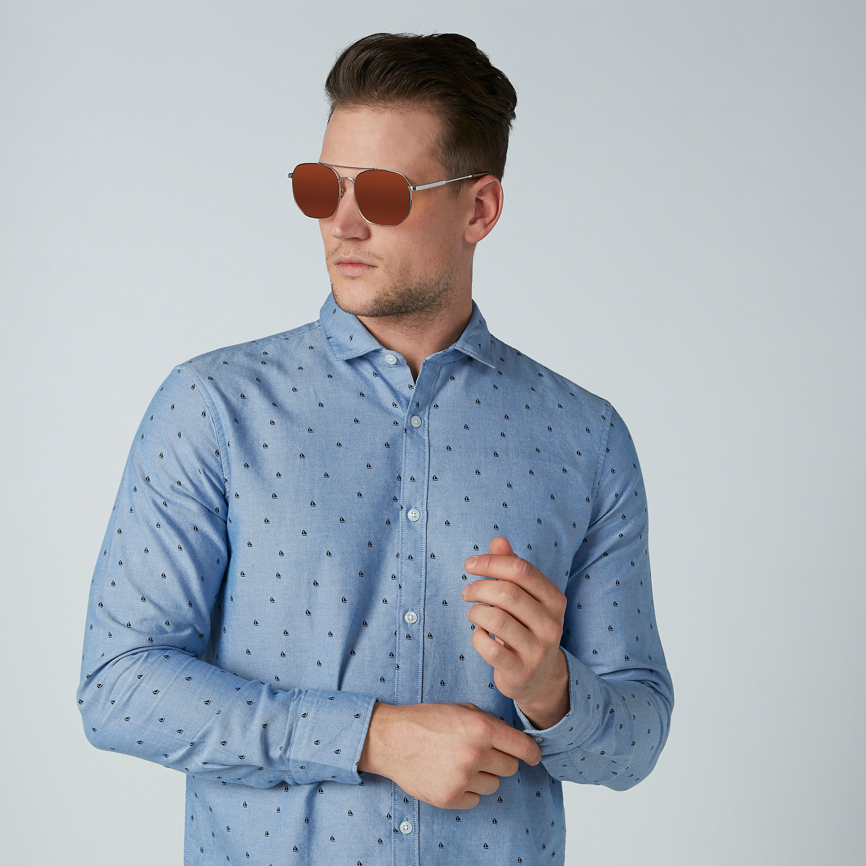 قميص بأكمام طويلة وياقة واسعة وطبعات-men-clothing-shirts-image-3
