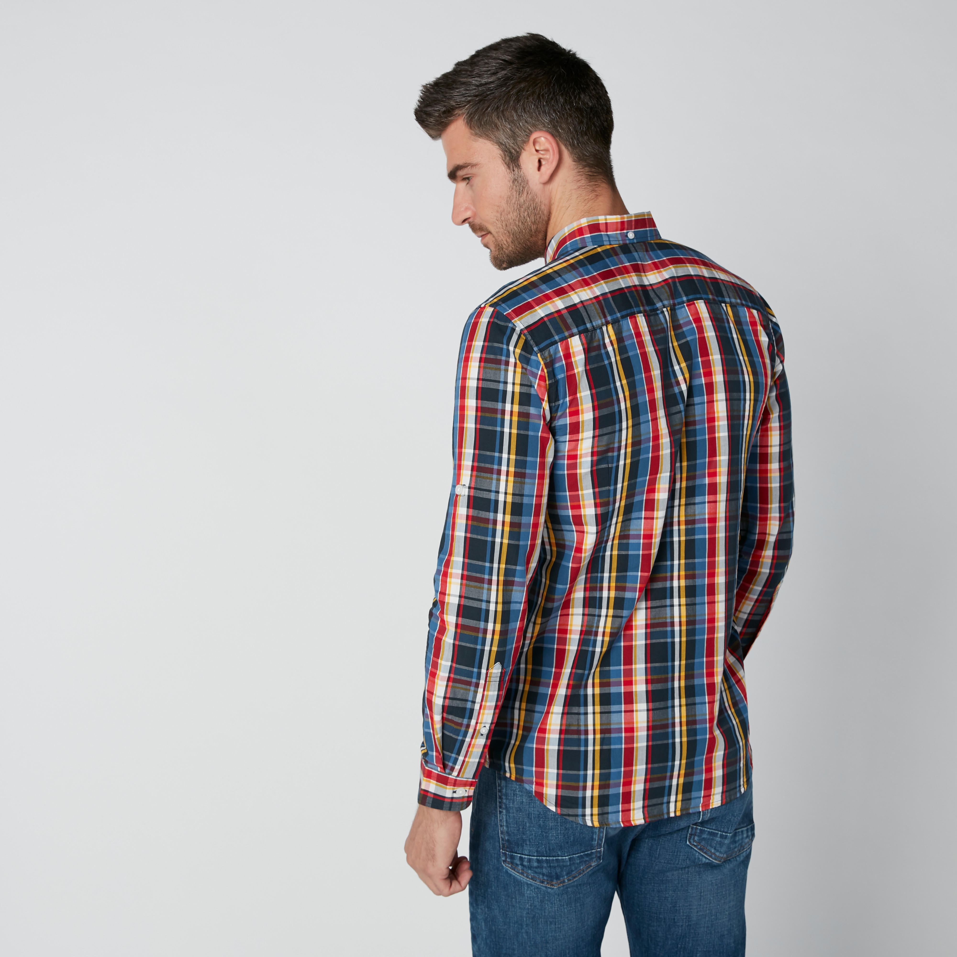 قميص كاروهات بأكمام طويلة وأزرار-men-clothing-shirts-image-3
