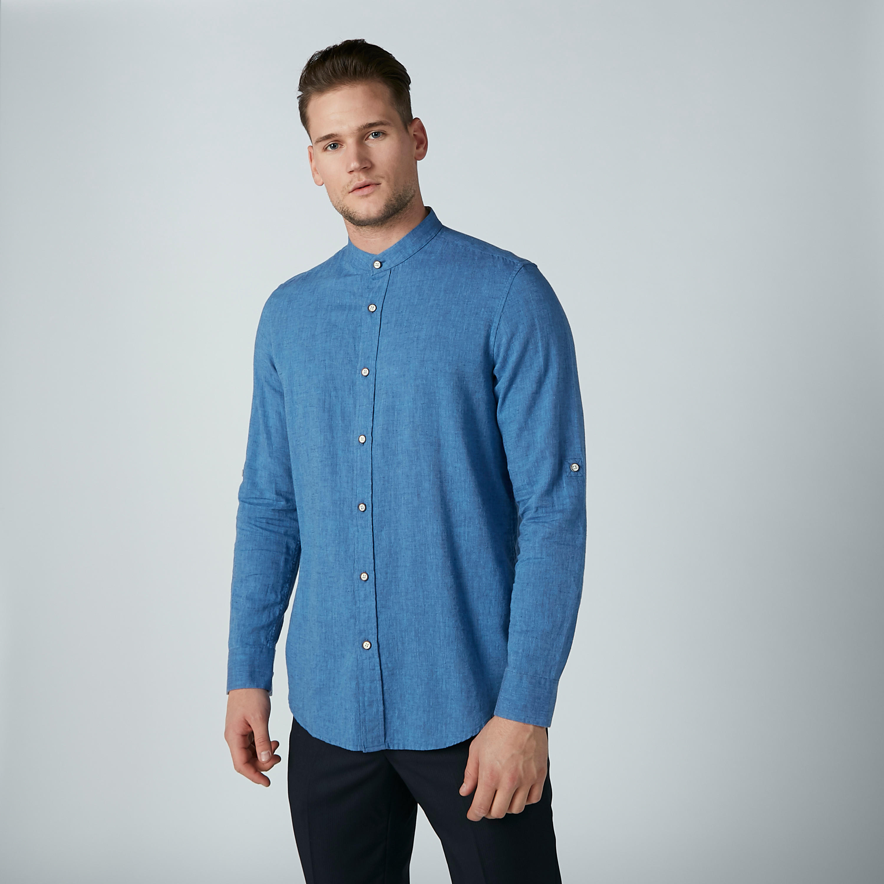 قميص سادة بياقة ماندارين وأكمام طويلة-men-clothing-shirts-image-1