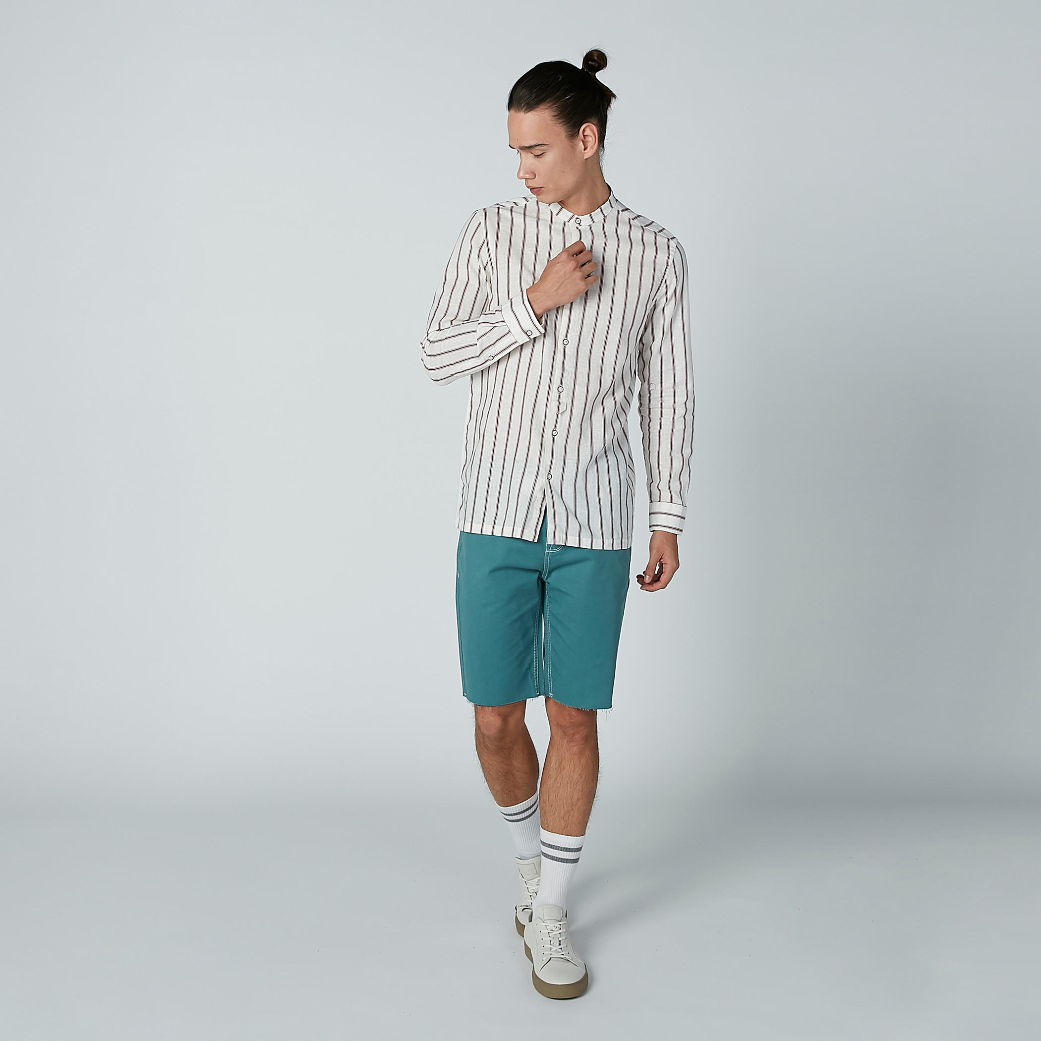 قميص مقلّم بياقة ماندارين وأكمام طويلة-men-clothing-shirts-image-2