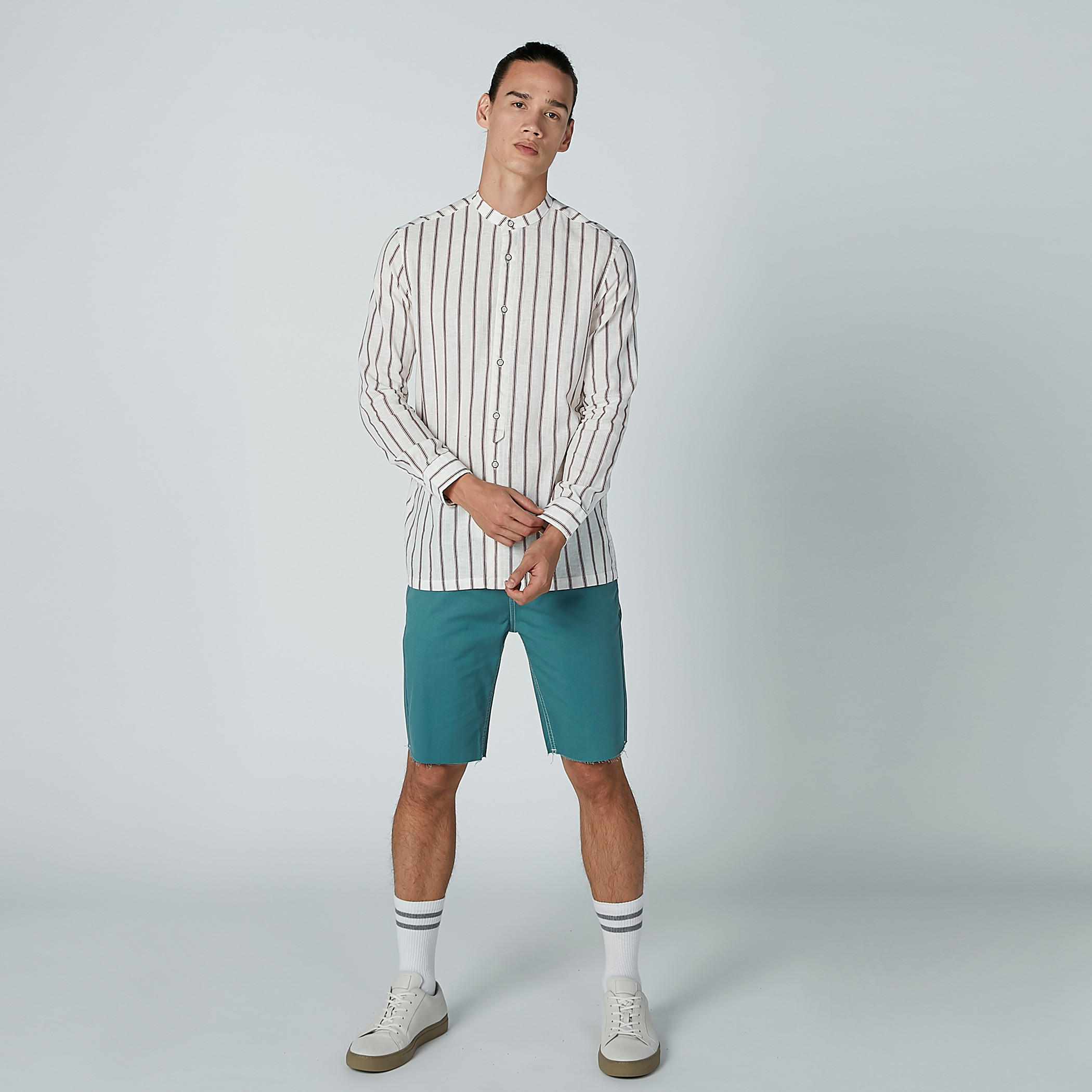 قميص مقلّم بياقة ماندارين وأكمام طويلة-men-clothing-shirts-image-3