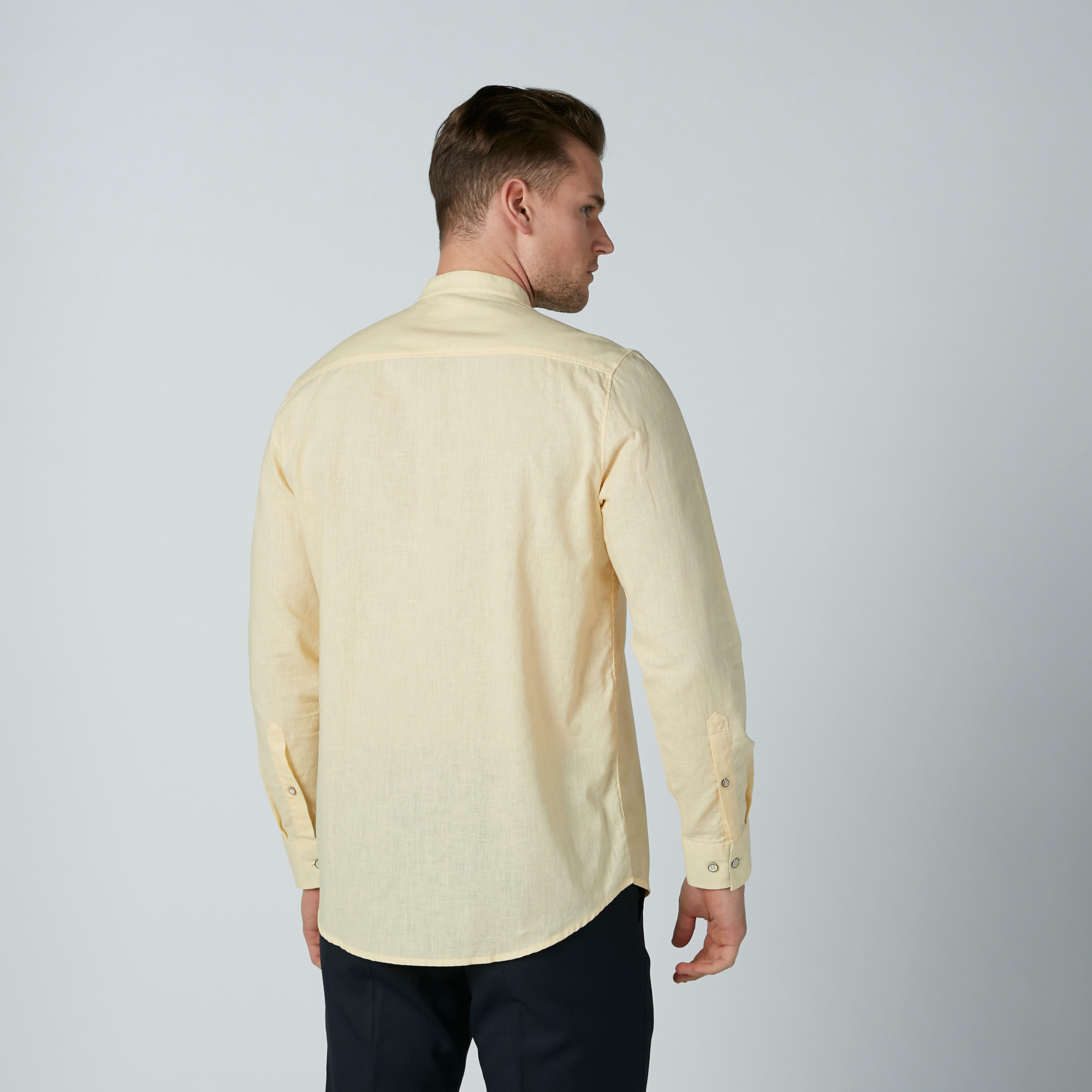 قميص سادة بياقة ماندارين وأكمام طويلة-men-clothing-shirts-image-5