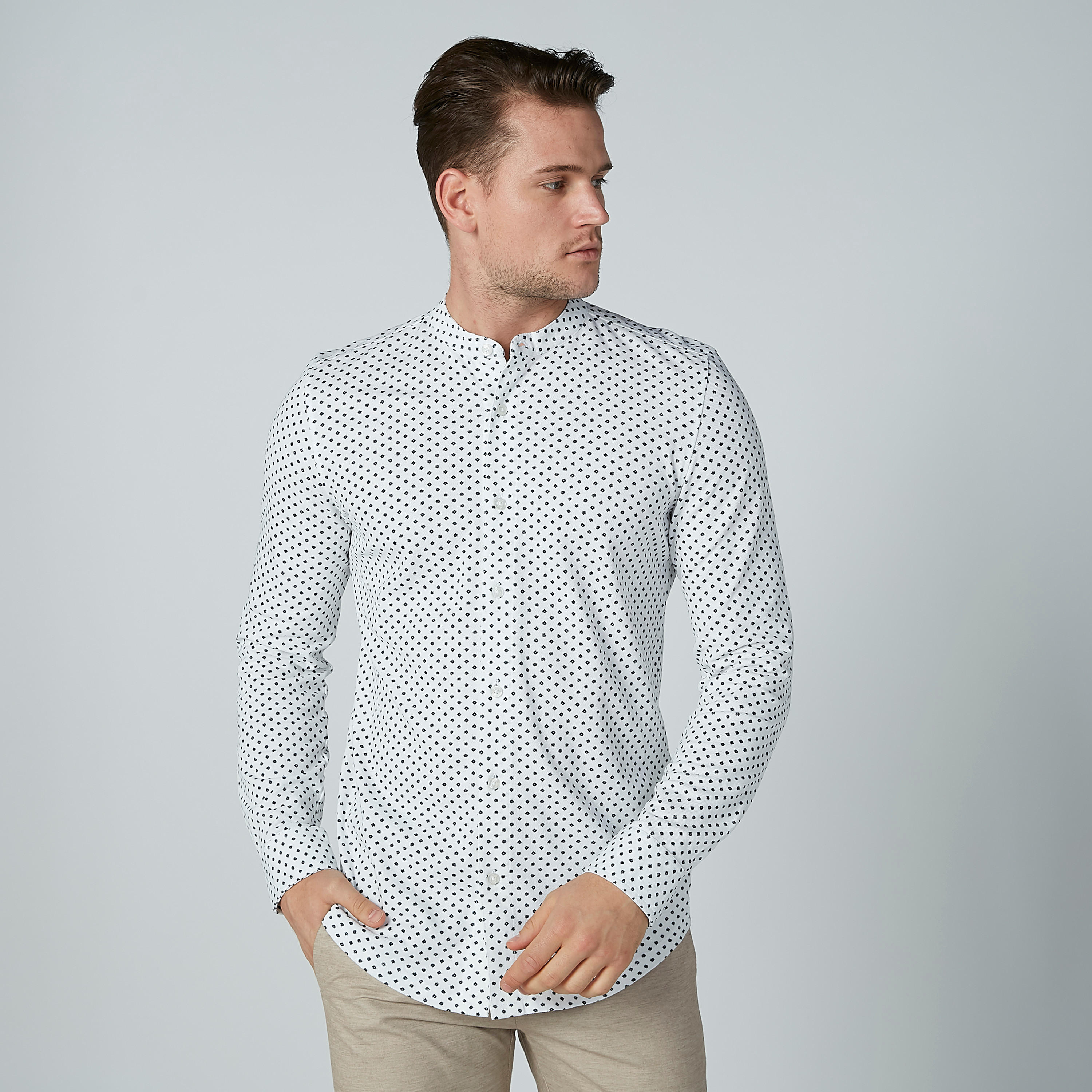 قميص بياقة ماندارين أكمام طويلة وطبعات منقّطة-men-clothing-shirts-image-3