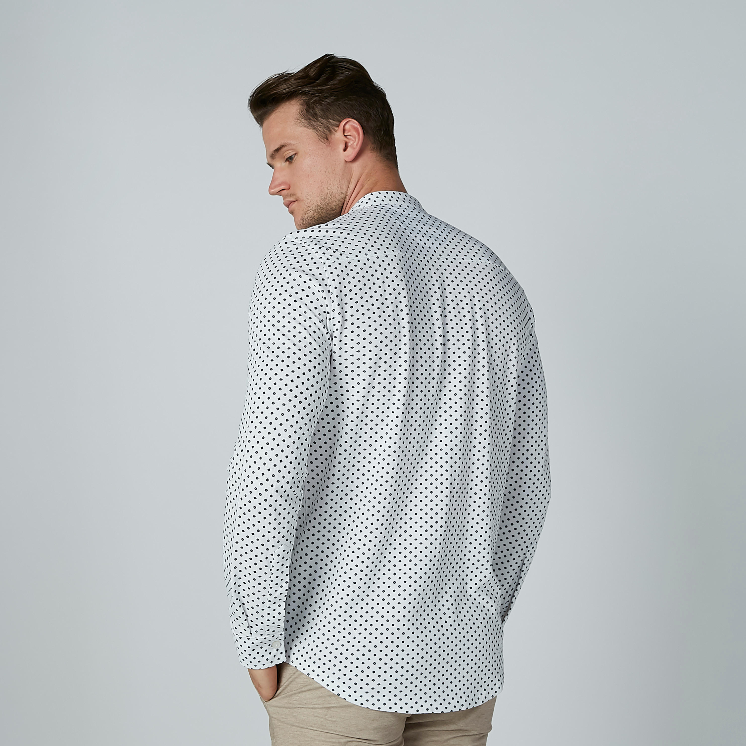 قميص بياقة ماندارين أكمام طويلة وطبعات منقّطة-men-clothing-shirts-image-4