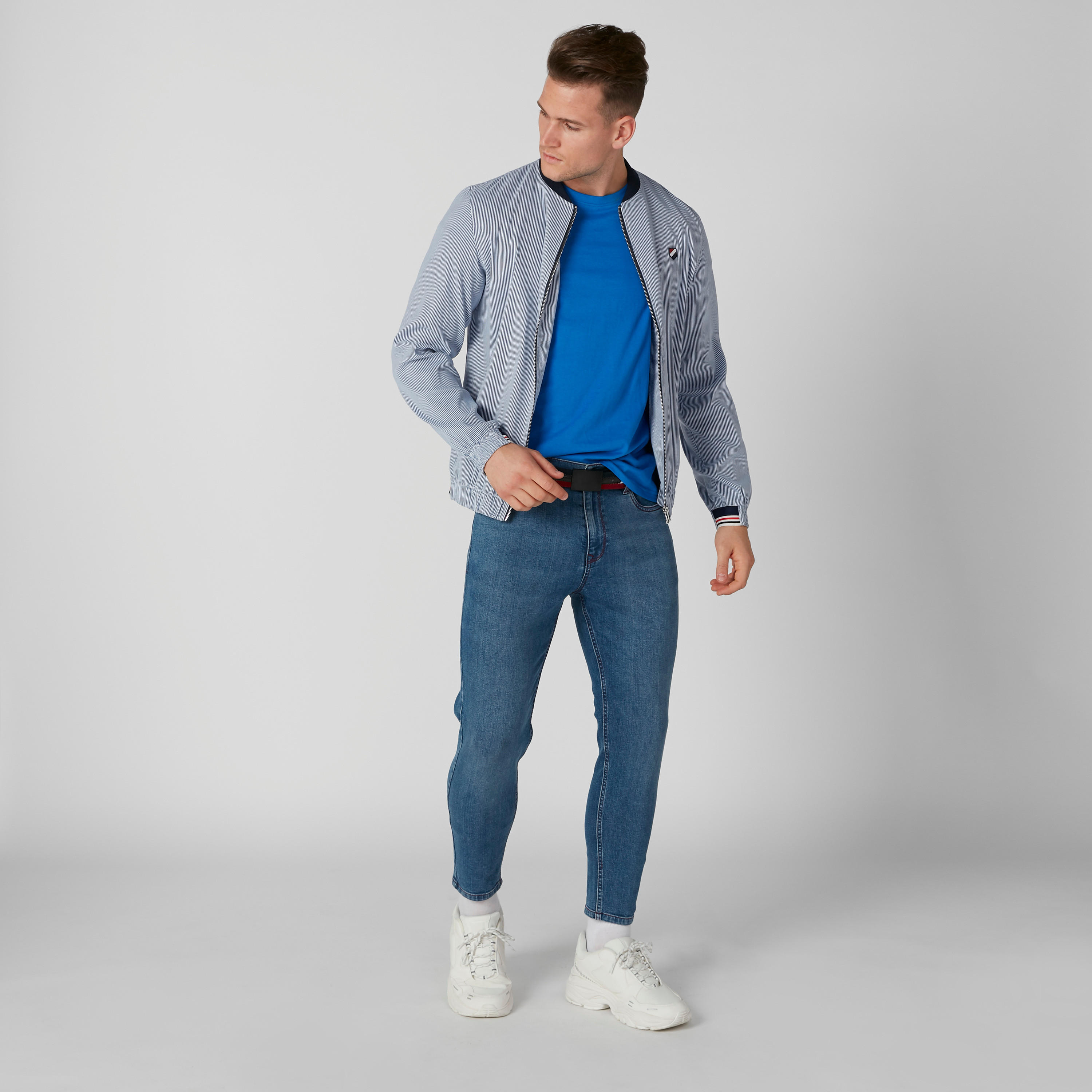 جاكيت بومبر مقلّم بأكمام طويلة وسحّاب إغلاق-men-clothing-jacketsandblazers-jackets-image-1