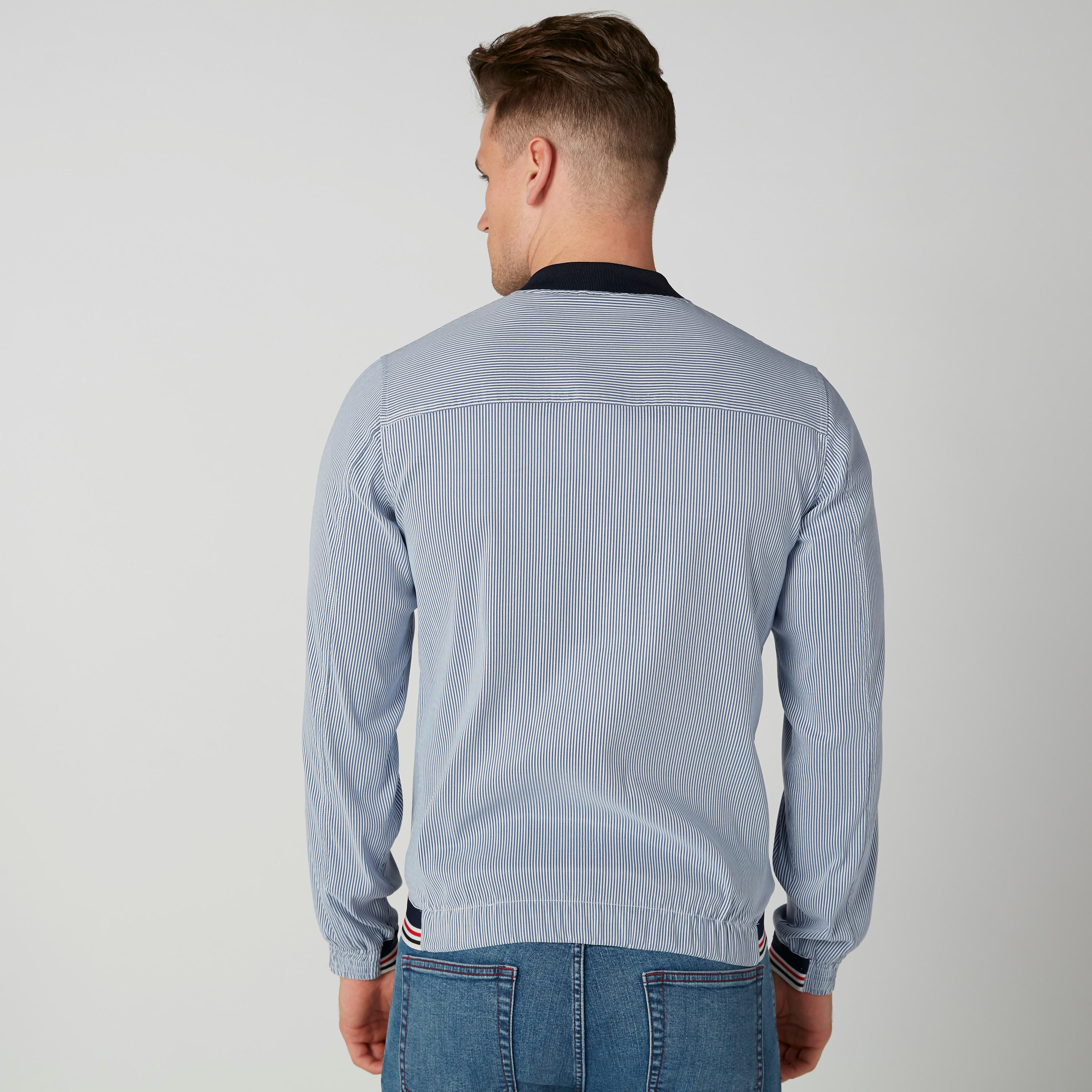 جاكيت بومبر مقلّم بأكمام طويلة وسحّاب إغلاق-men-clothing-jacketsandblazers-jackets-image-2