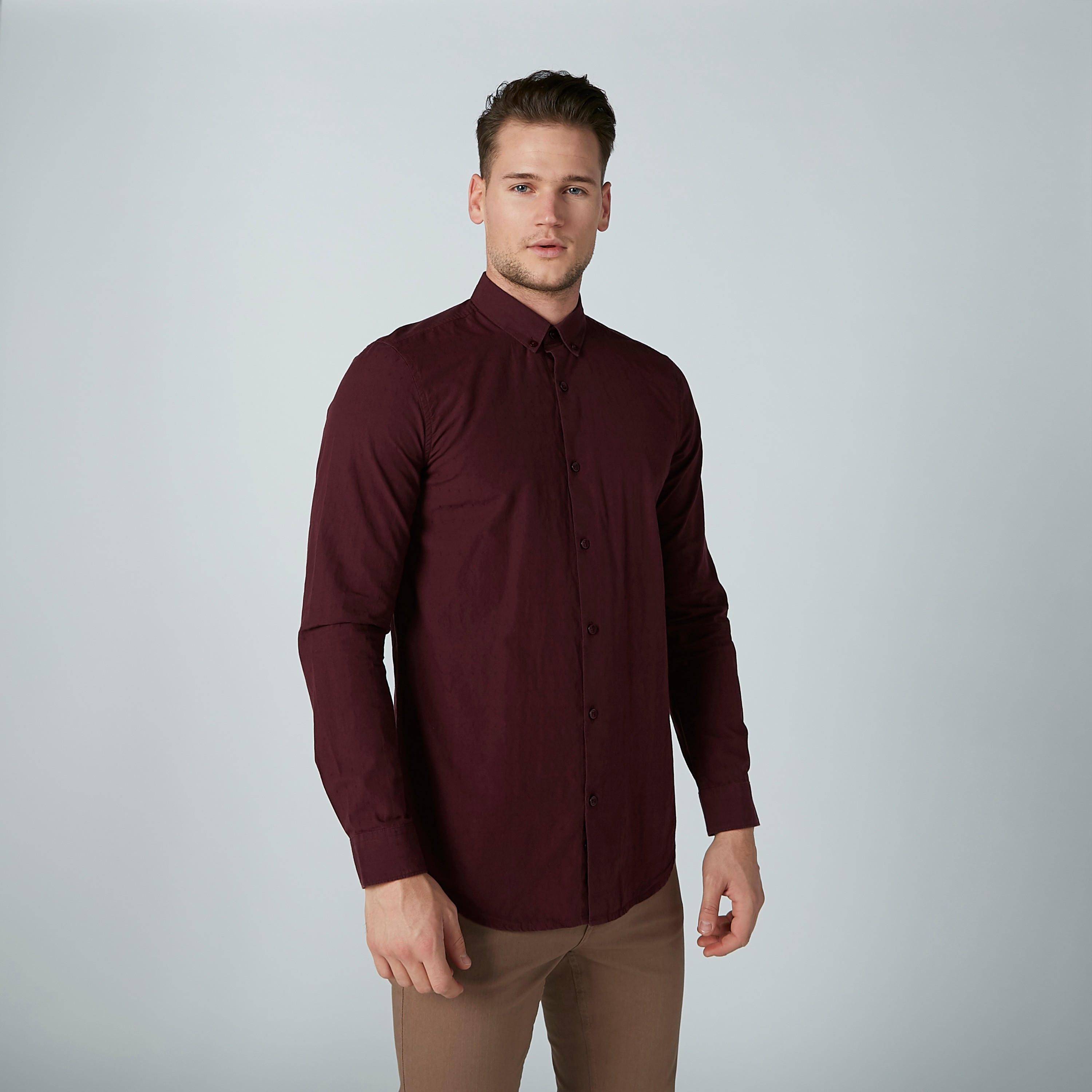 قميص سادة بأكمام طويلة وياقة بأزرار-men-clothing-shirts-image-2