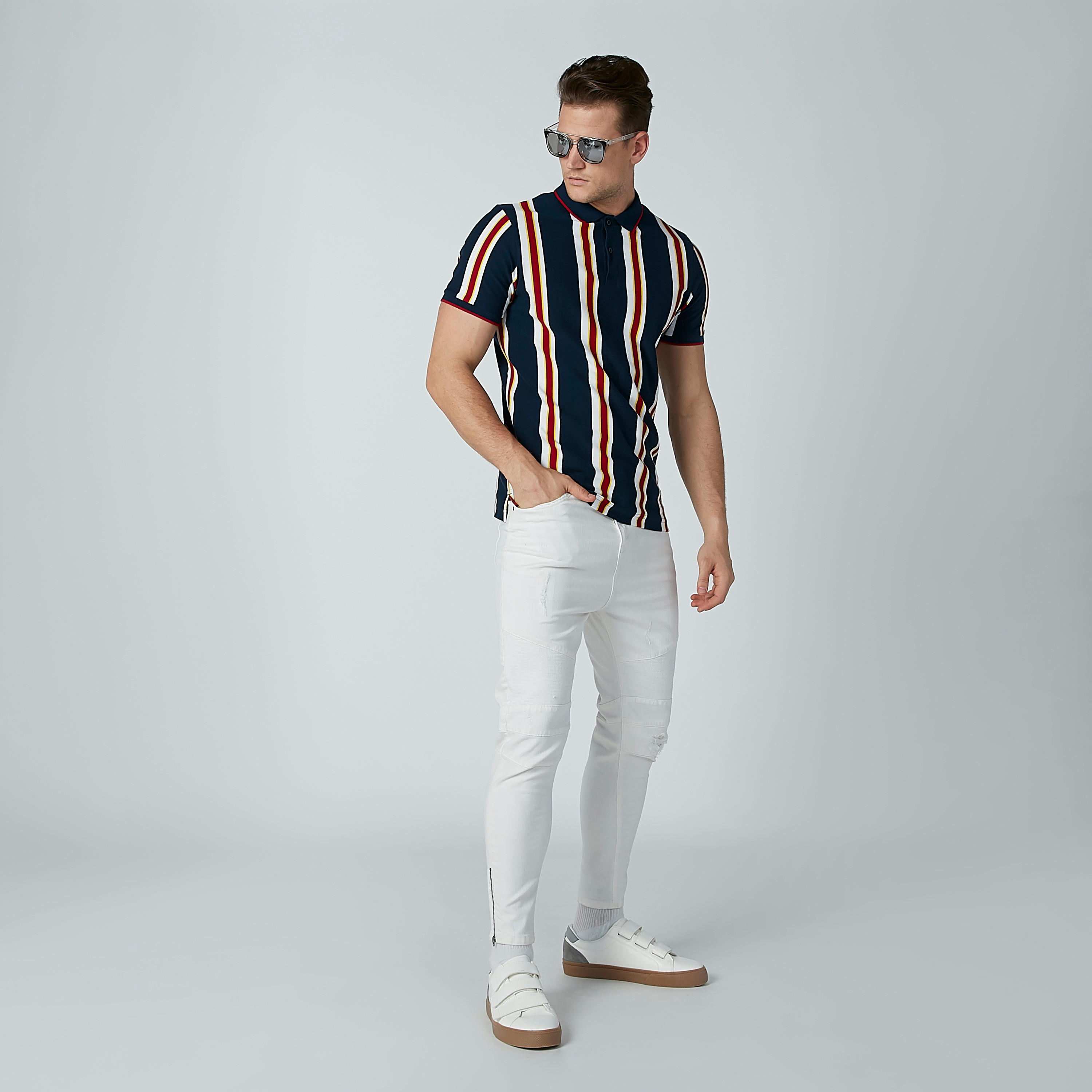 تيشيرت مقلّم بياقة بولو وأكمام قصيرة-men-clothing-tshirtsandpolos-polos-image-1