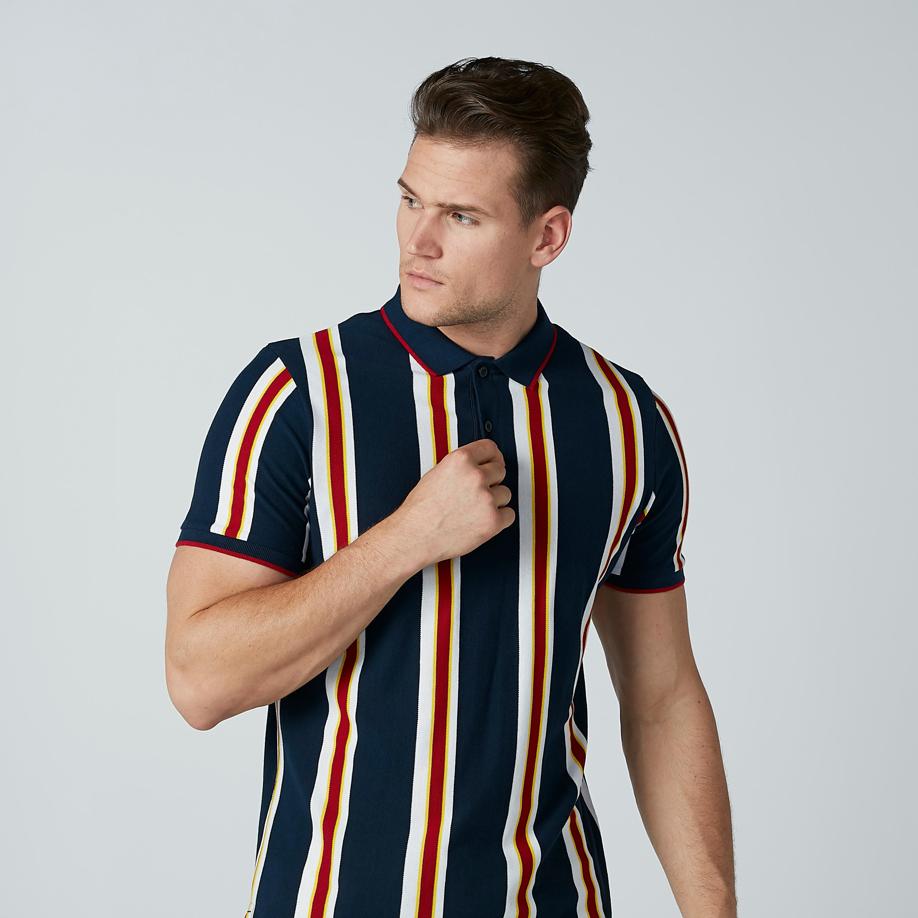 تيشيرت مقلّم بياقة بولو وأكمام قصيرة-men-clothing-tshirtsandpolos-polos-image-2