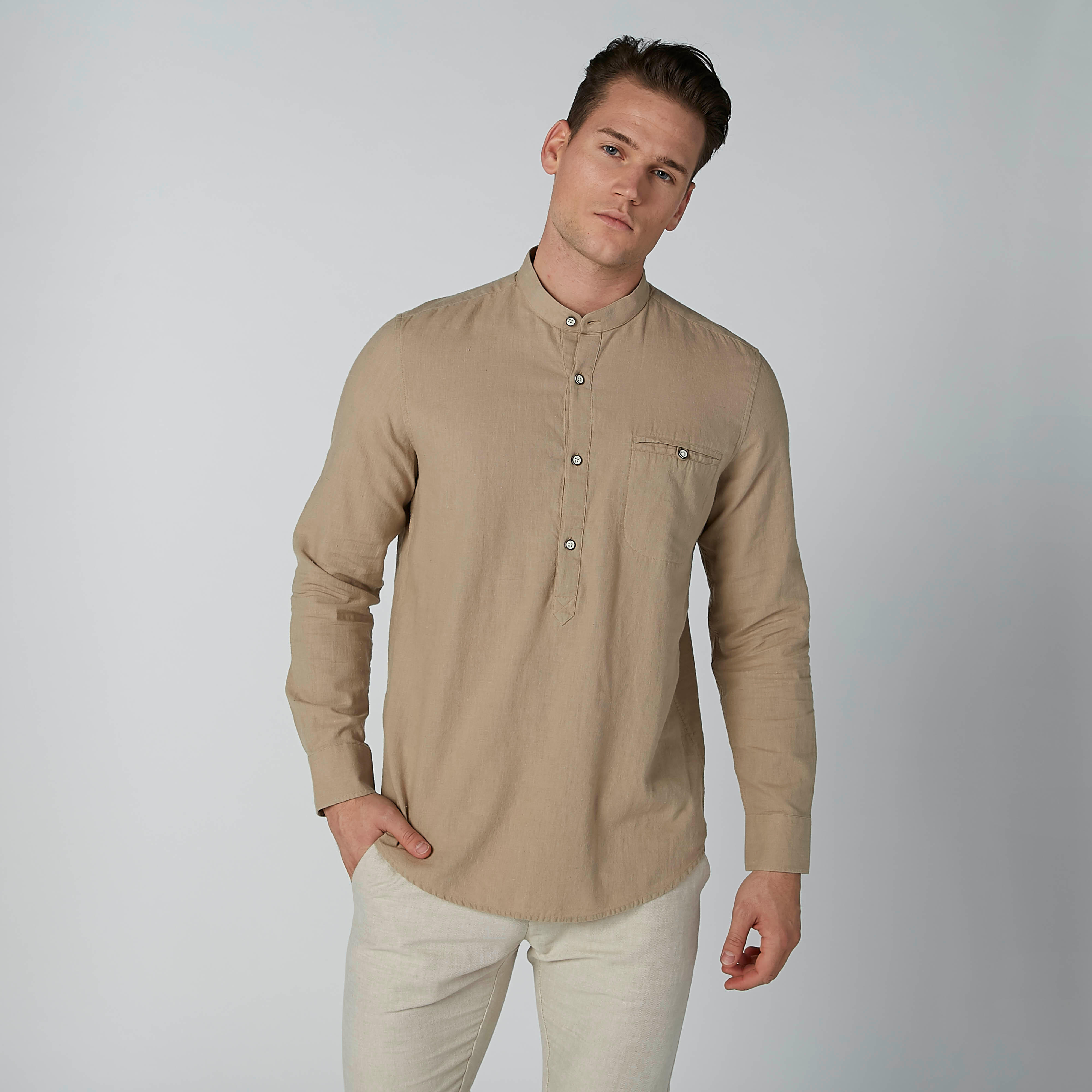 قميص سادة بياقة ماندارين وأكمام طويلة-men-clothing-shirts-image-2