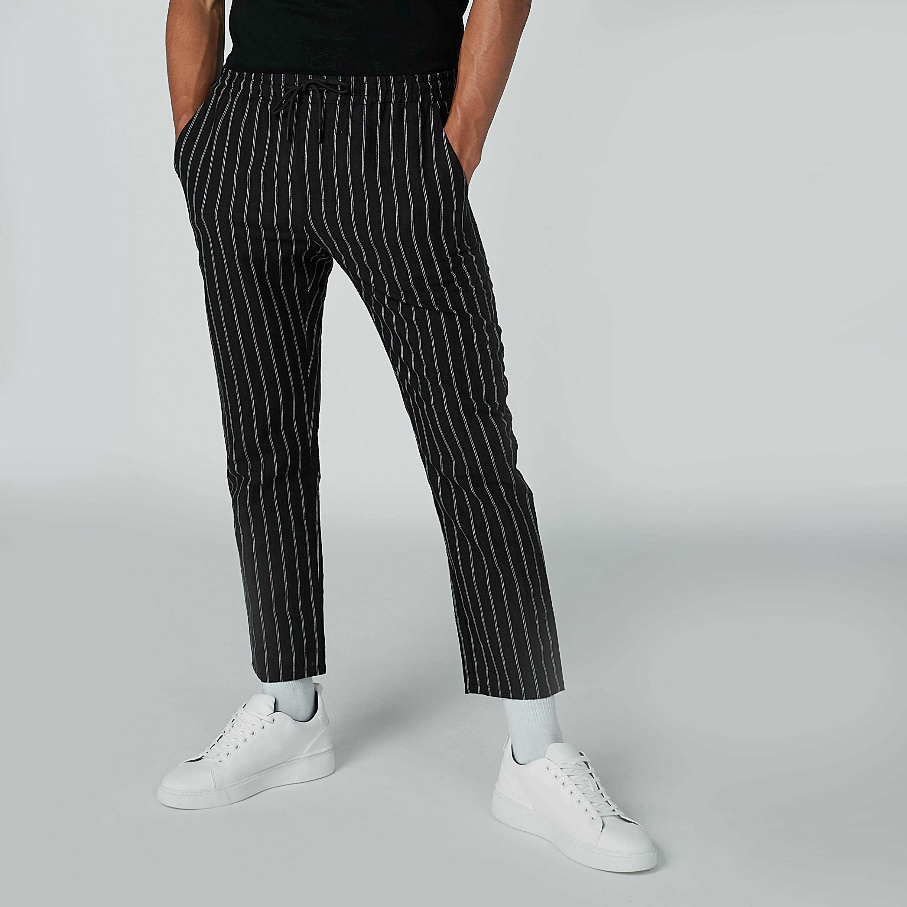 بنطال شينو طويل مقلّم برباط وجيوب-men-clothing-bottoms-trousersandchinos-trousers-image-1