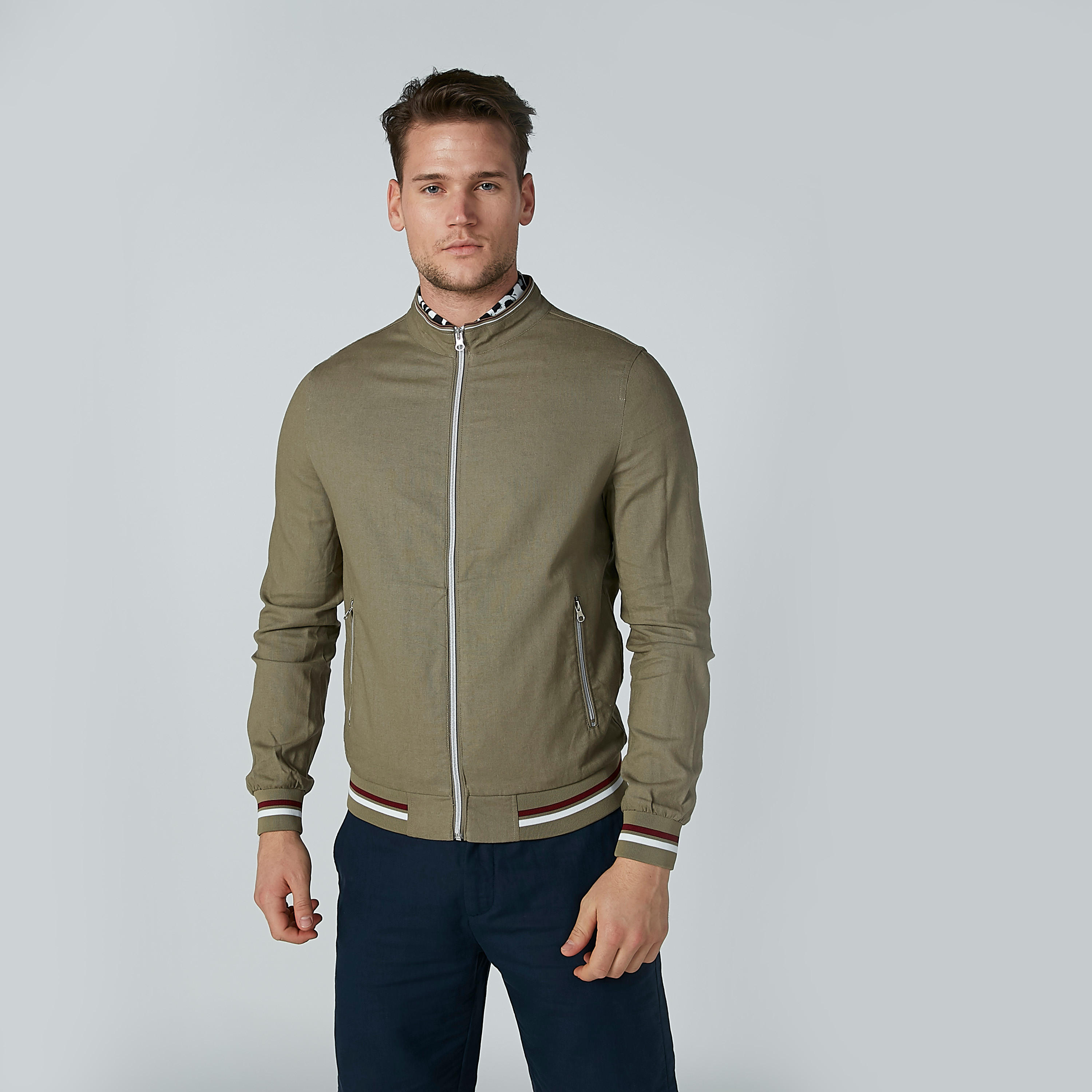 جاكيت بومبر بأكمام طويلة وجيوب كانجارو-men-clothing-jacketsandblazers-jackets-image-5