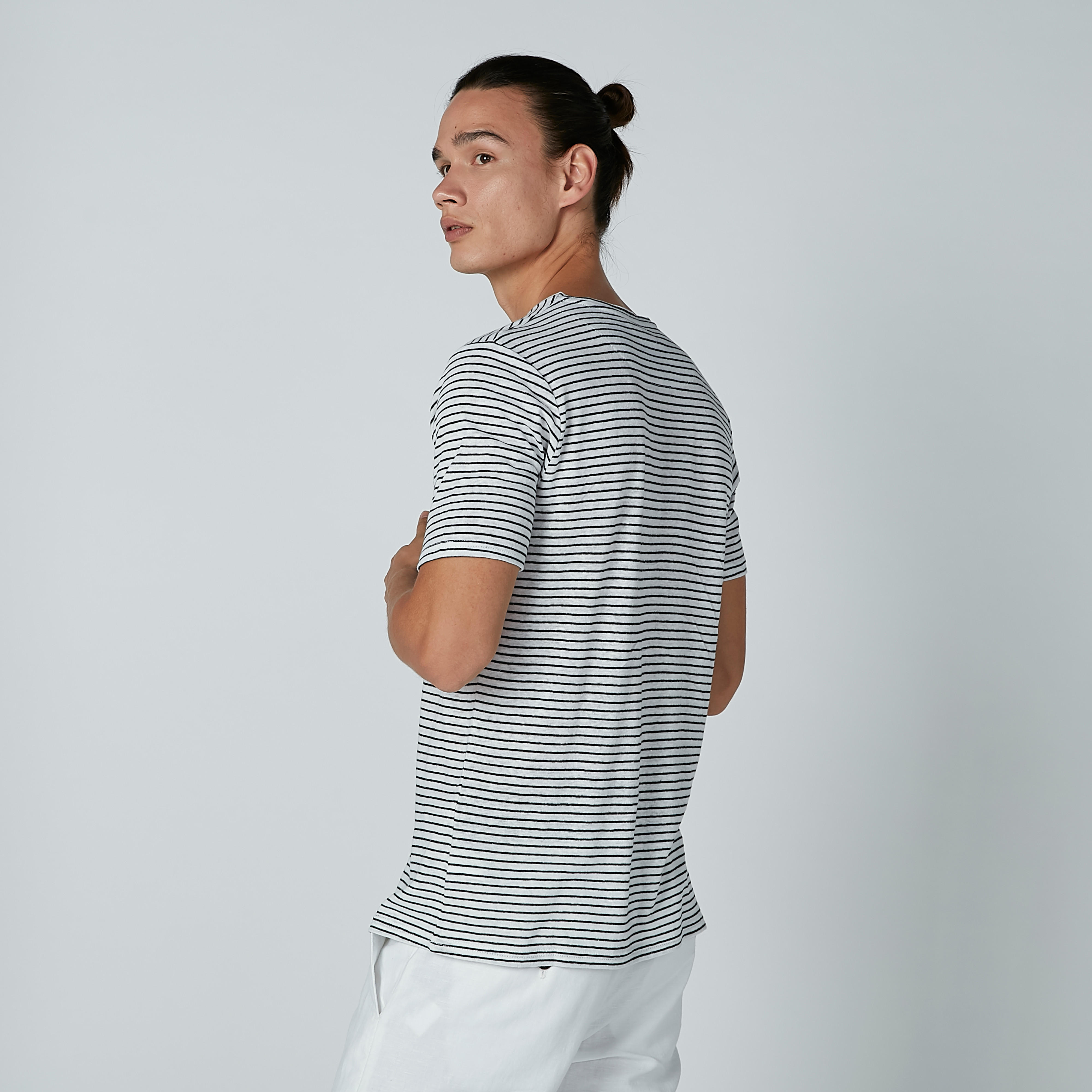 تيشيرت مقلّم بأكمام قصيرة وجيب على الصدر-men-clothing-tshirtsandpolos-tshirts-image-3
