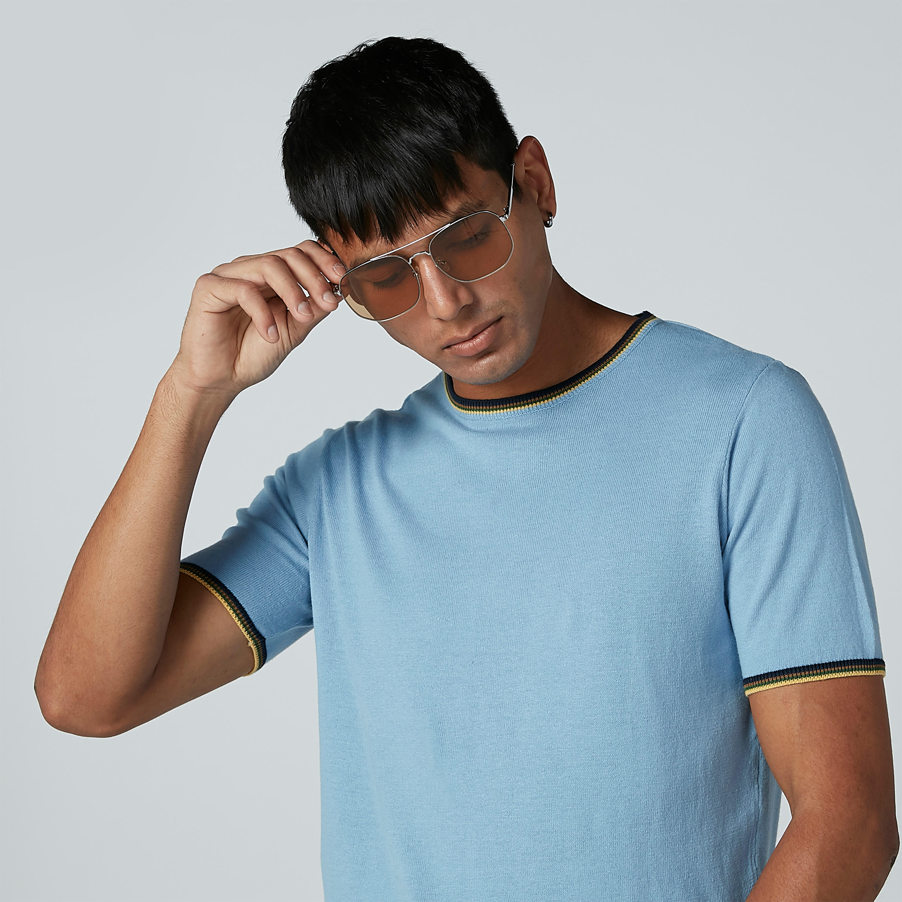 تيشيرت سادة بياقة مستديرة وأكمام قصيرة-men-clothing-tshirtsandpolos-tshirts-image-1