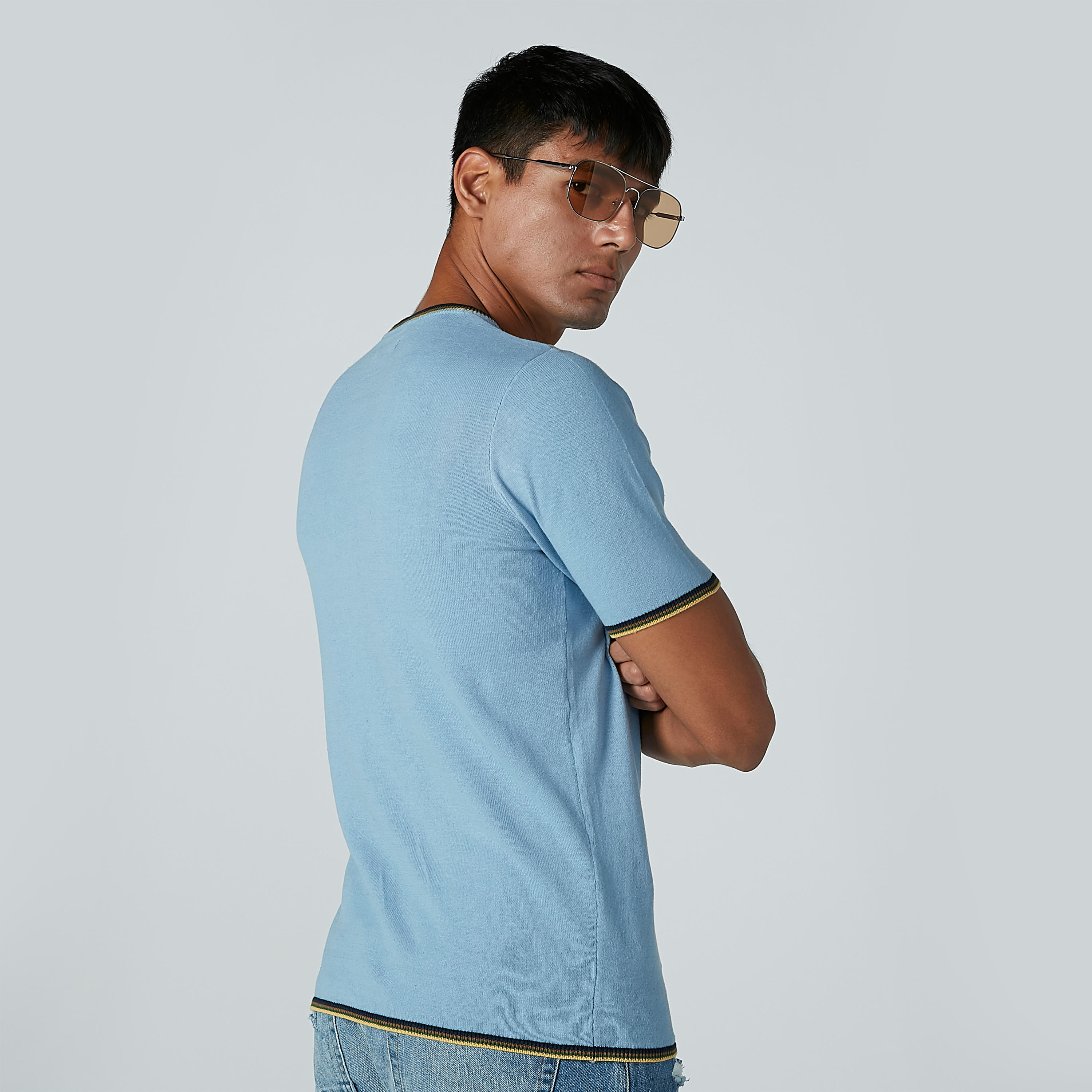 تيشيرت سادة بياقة مستديرة وأكمام قصيرة-men-clothing-tshirtsandpolos-tshirts-image-4